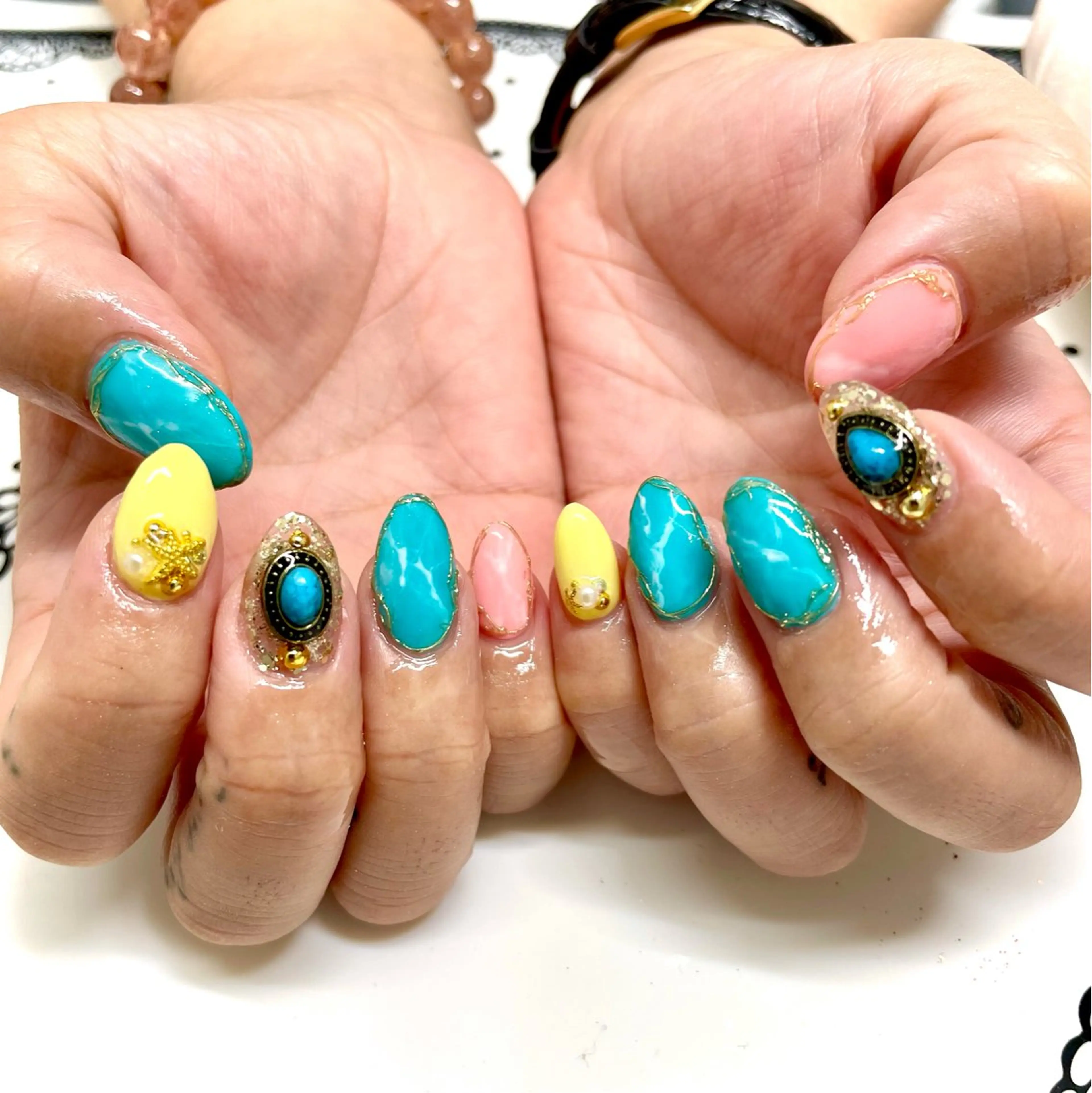 ネイル ハンドネイル nailsalon sugarr所属・nailist cocoのネイルデザイン