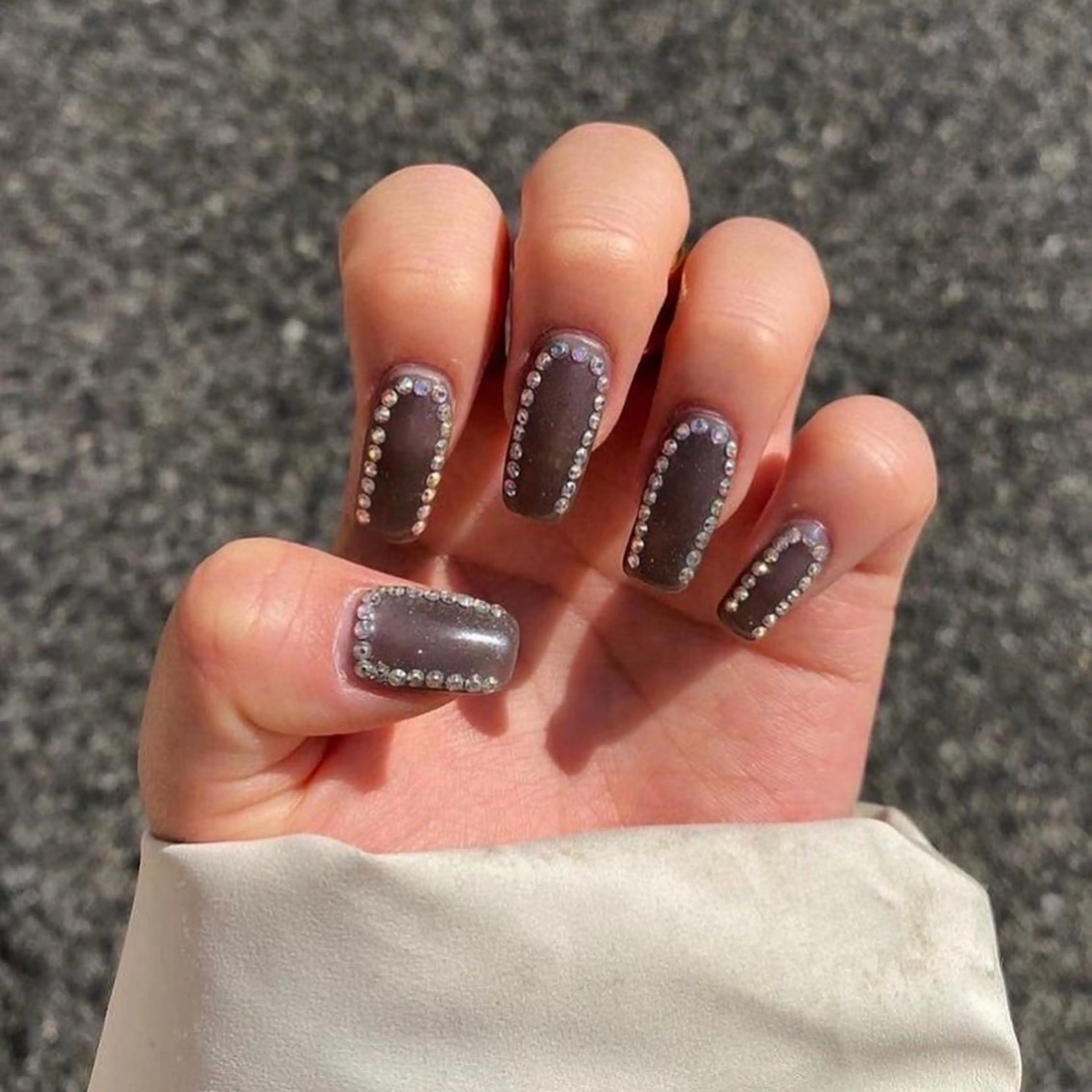 ネイル ストーンネイル mellow :所属・mellow:ｸﾙﾐ ﹡˖˟༝🎀˖˟ ༝のネイルデザイン