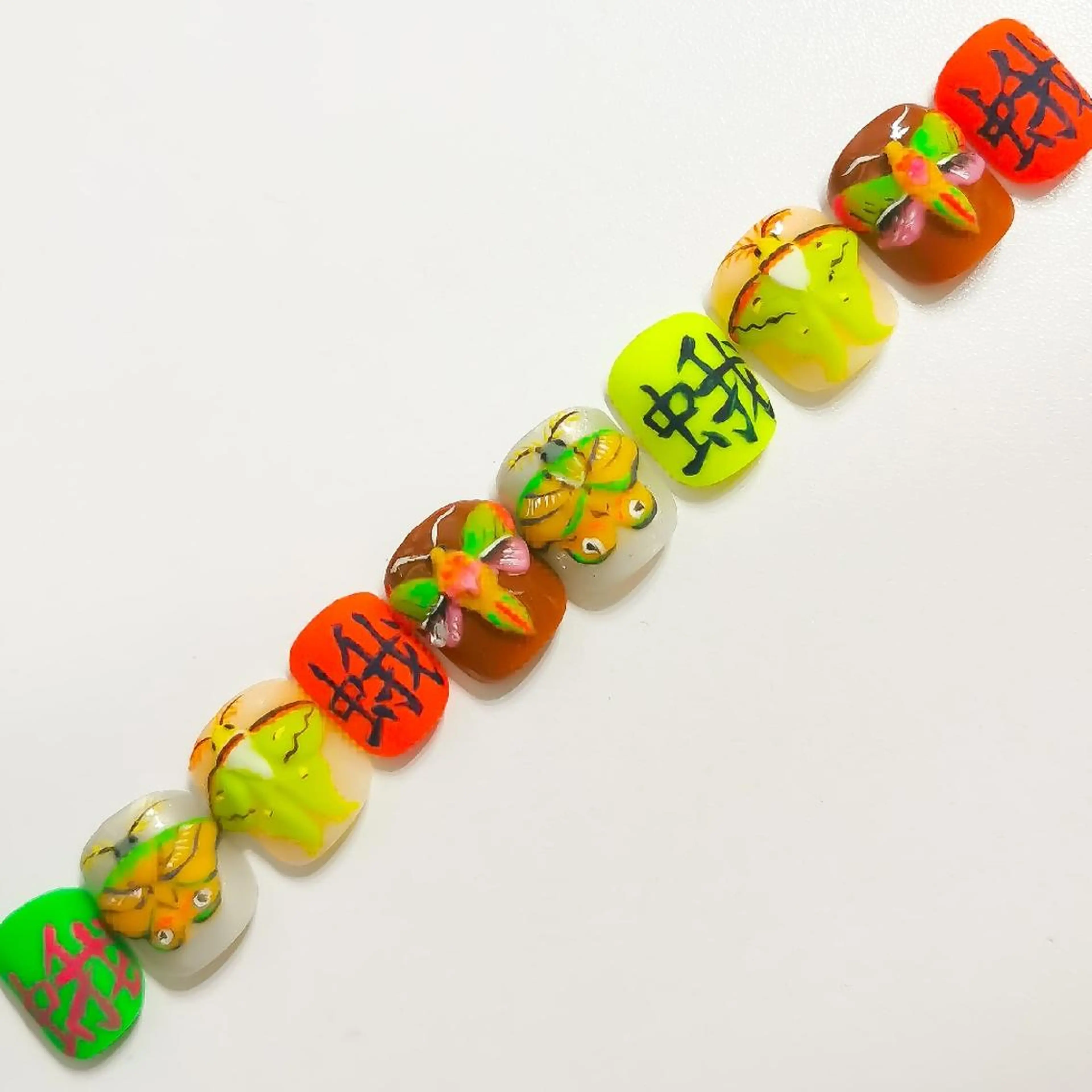 ネイル アートネイル ル ンのネイルデザイン