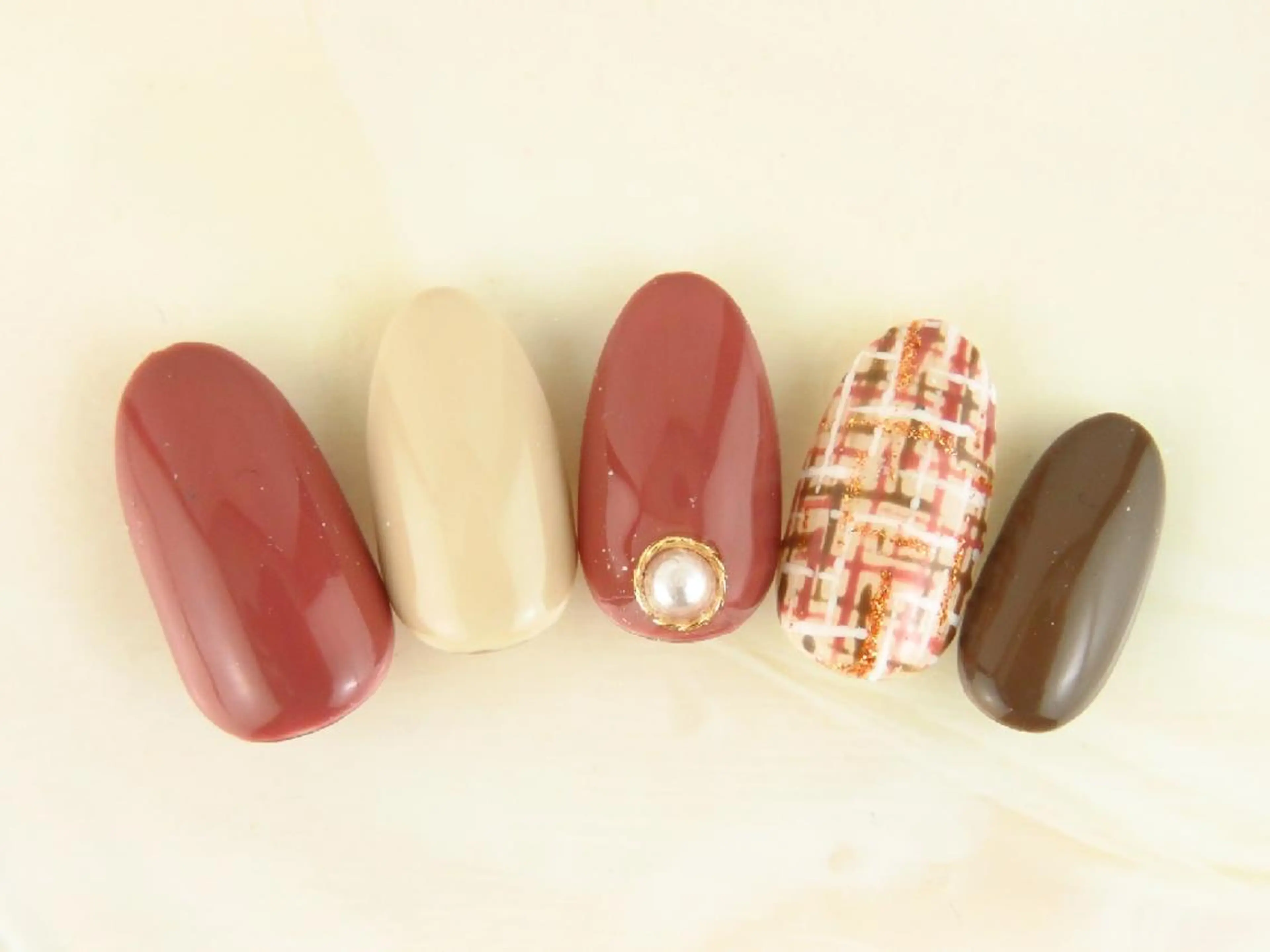 ネイル アートネイル IWAMOTO Aのネイルデザイン