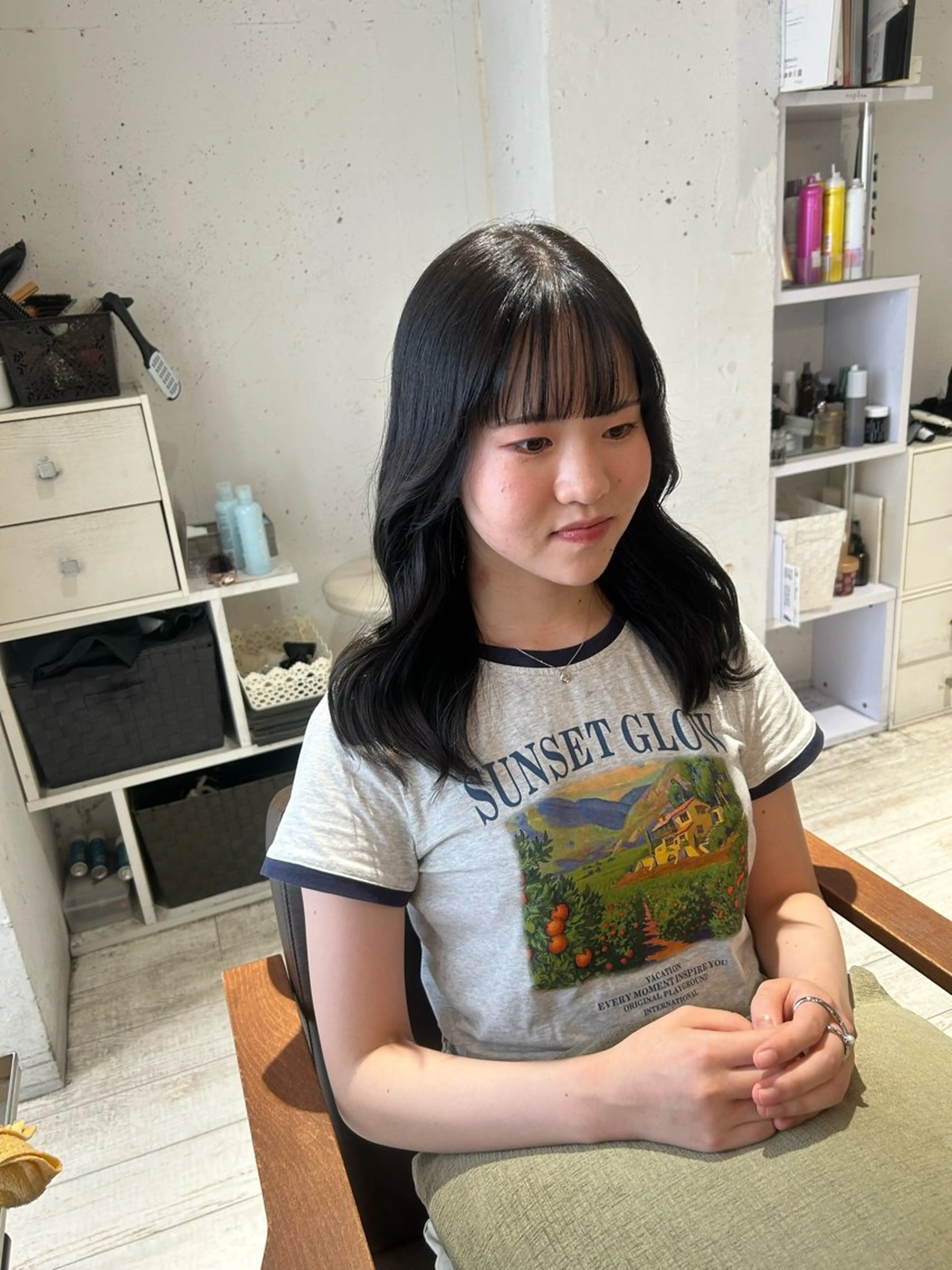 セミロング くびれヘア 韓国風ヘア くびれレイヤー レイヤーカット カット 韓国風／ハイトーン 砂原洋介のヘアスタイル