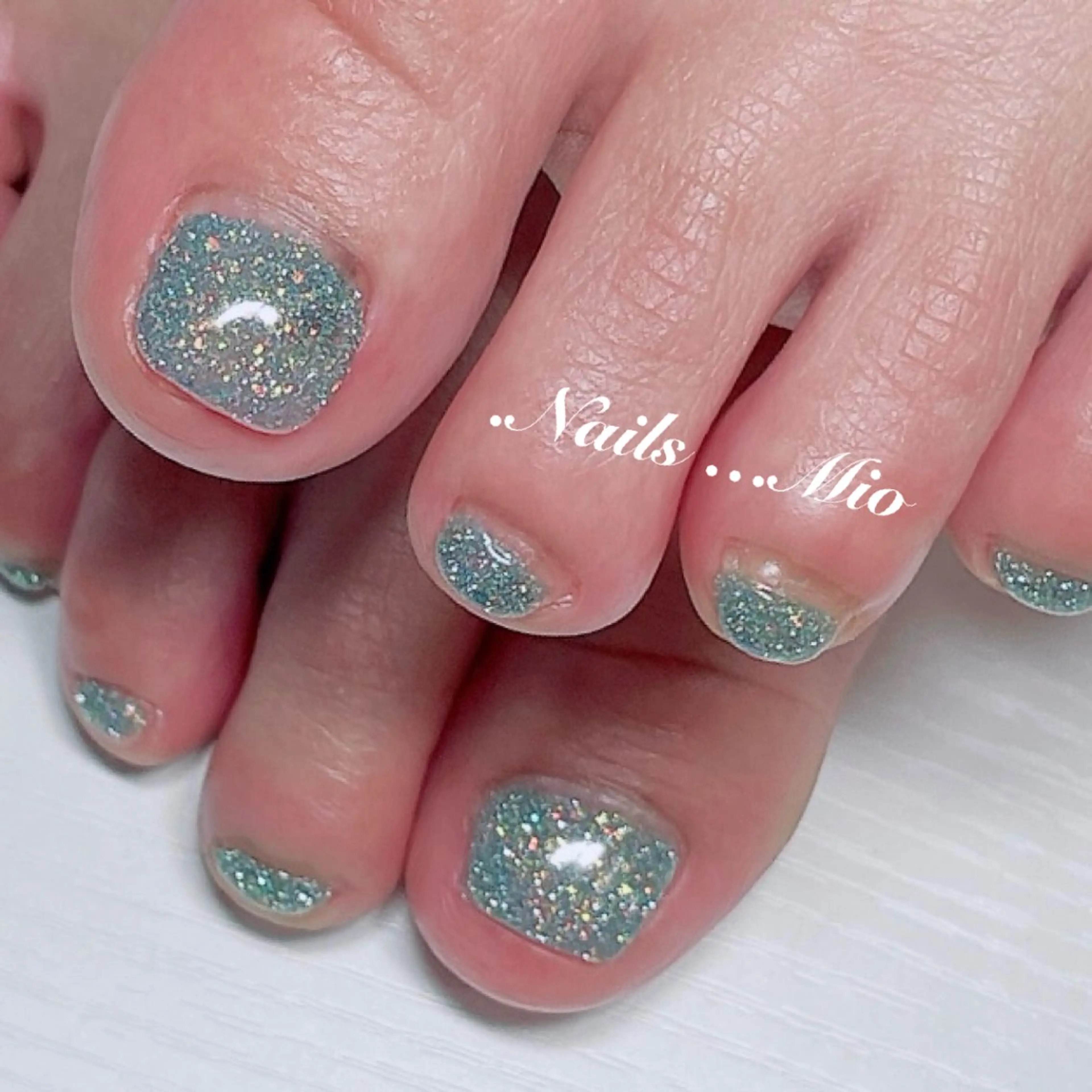 ネイル フラッシュネイル ジェルネイル ワンカラーネイル 赤色 .Nails Mio 赤羽西ネイルサロンのネイルデザイン