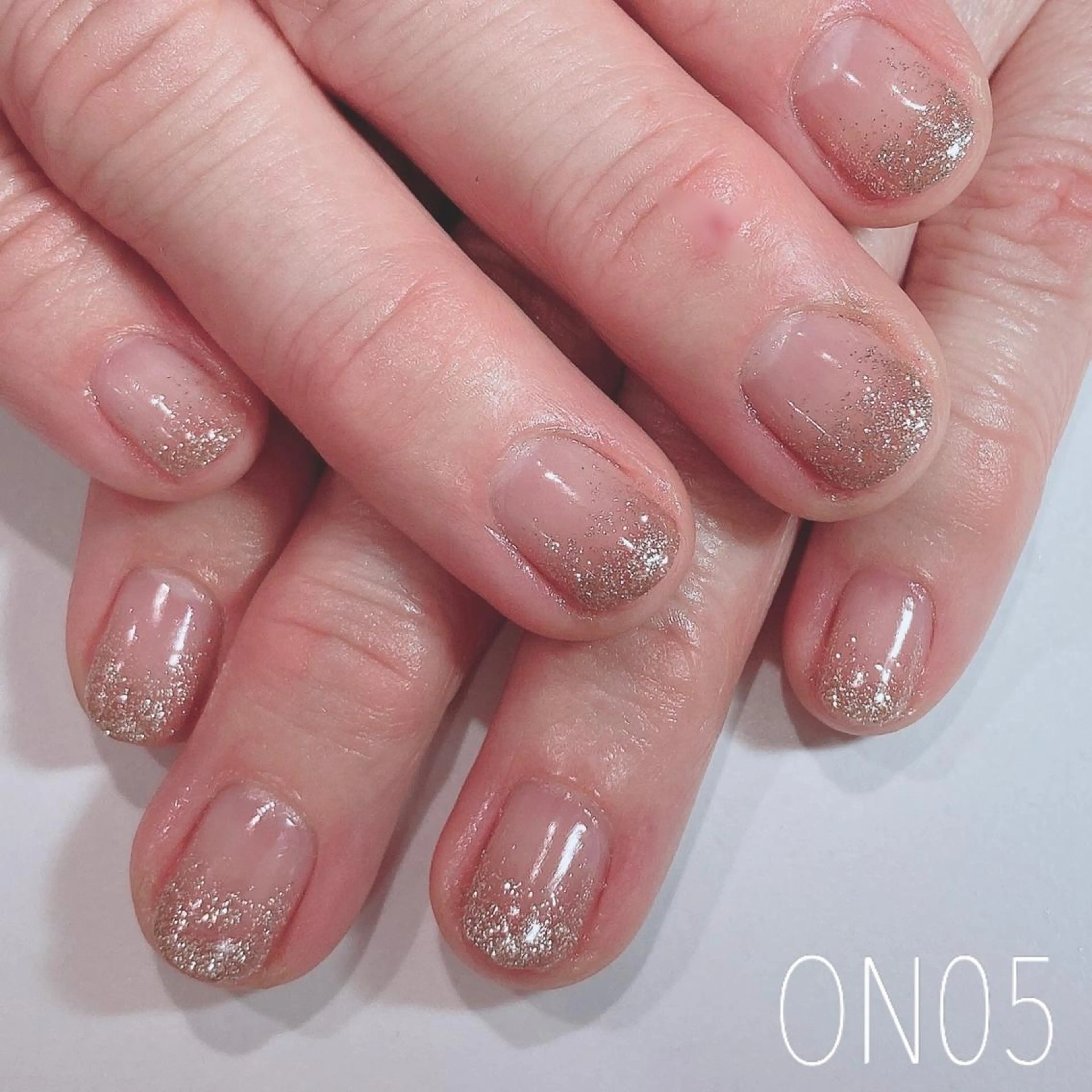 ネイル 園 寛子 （ネイリスト）のネイルデザイン