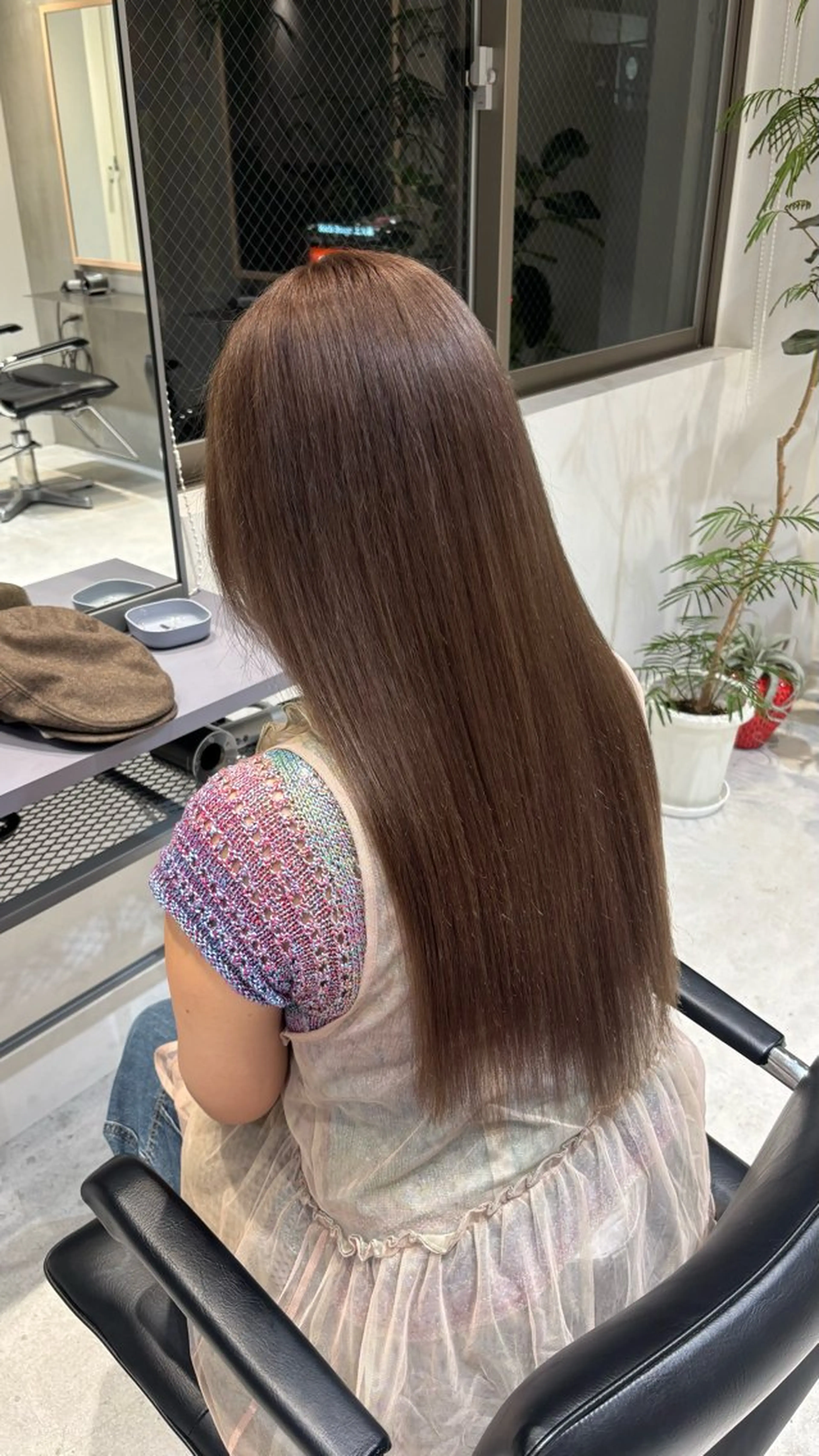 カラー techné所属・塔尾 真那のヘアスタイル