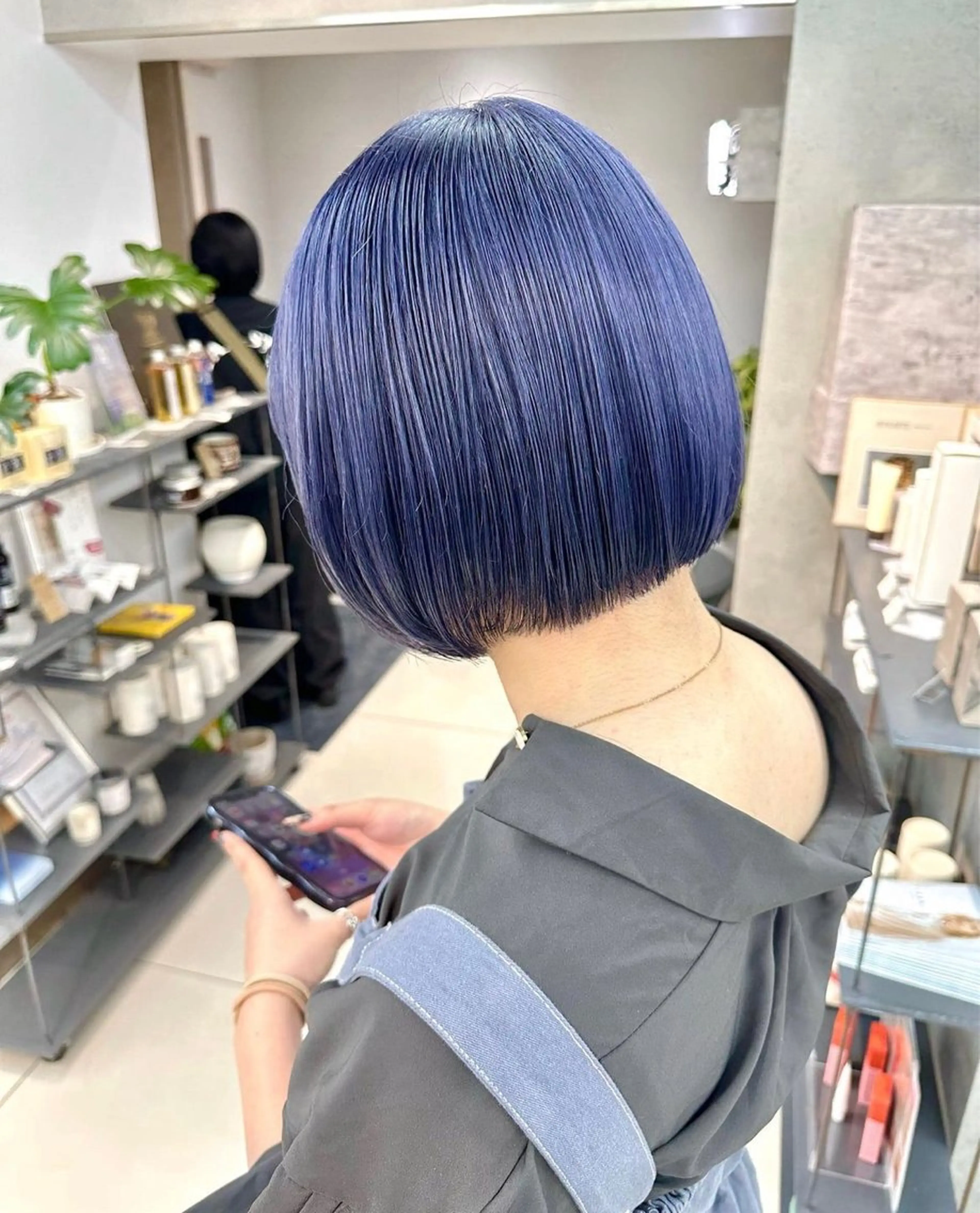 ショート レイヤー×ツヤカラー 渋谷/kougaのヘアスタイル