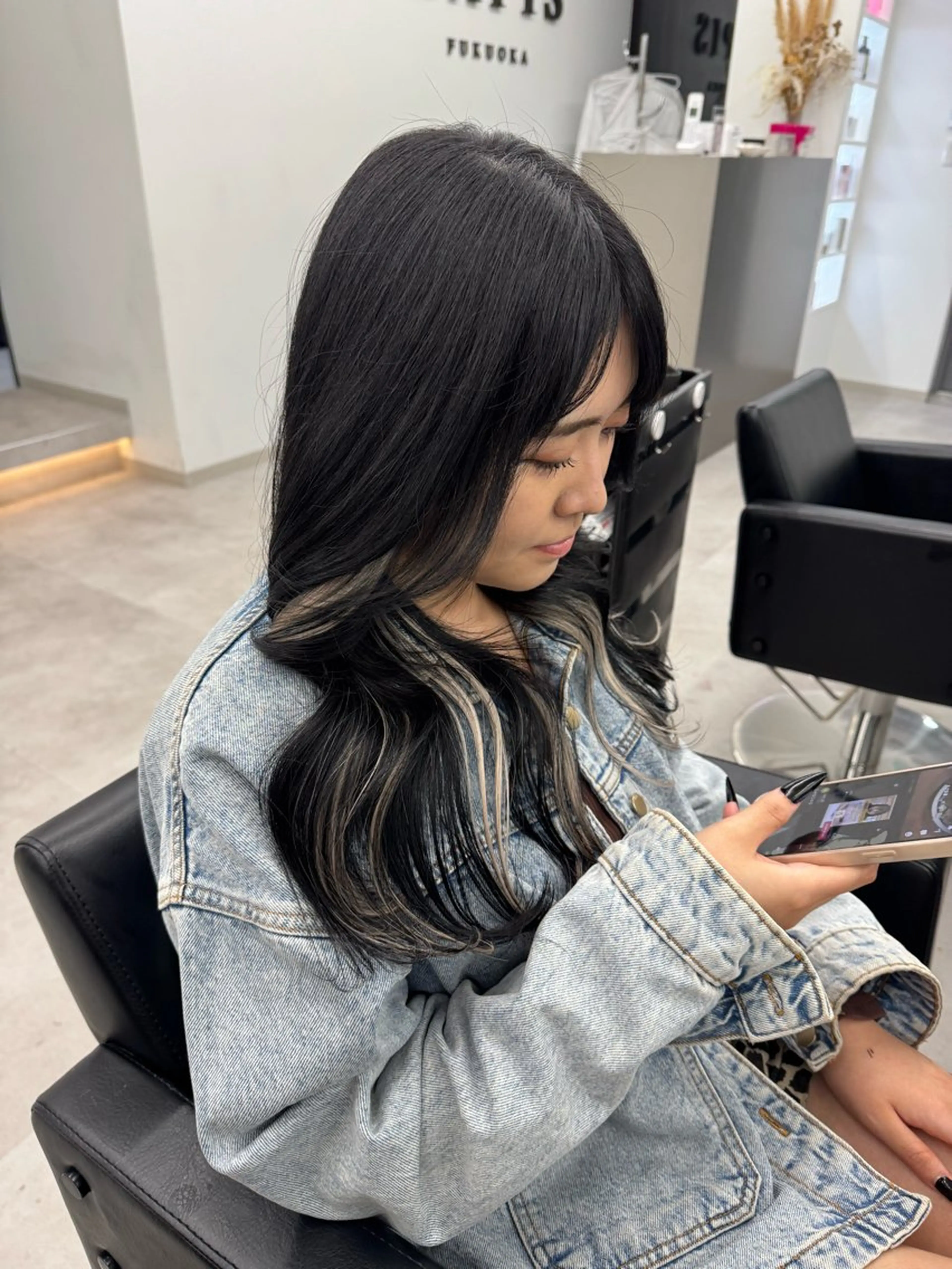 ロング カラー ブリーチ ダークグレー ダークグレージュ グレージュ ブリーチなしカラー ヘアカラー エクステ エクステ/ハイトーン /透明感/KENTAのヘアスタイル