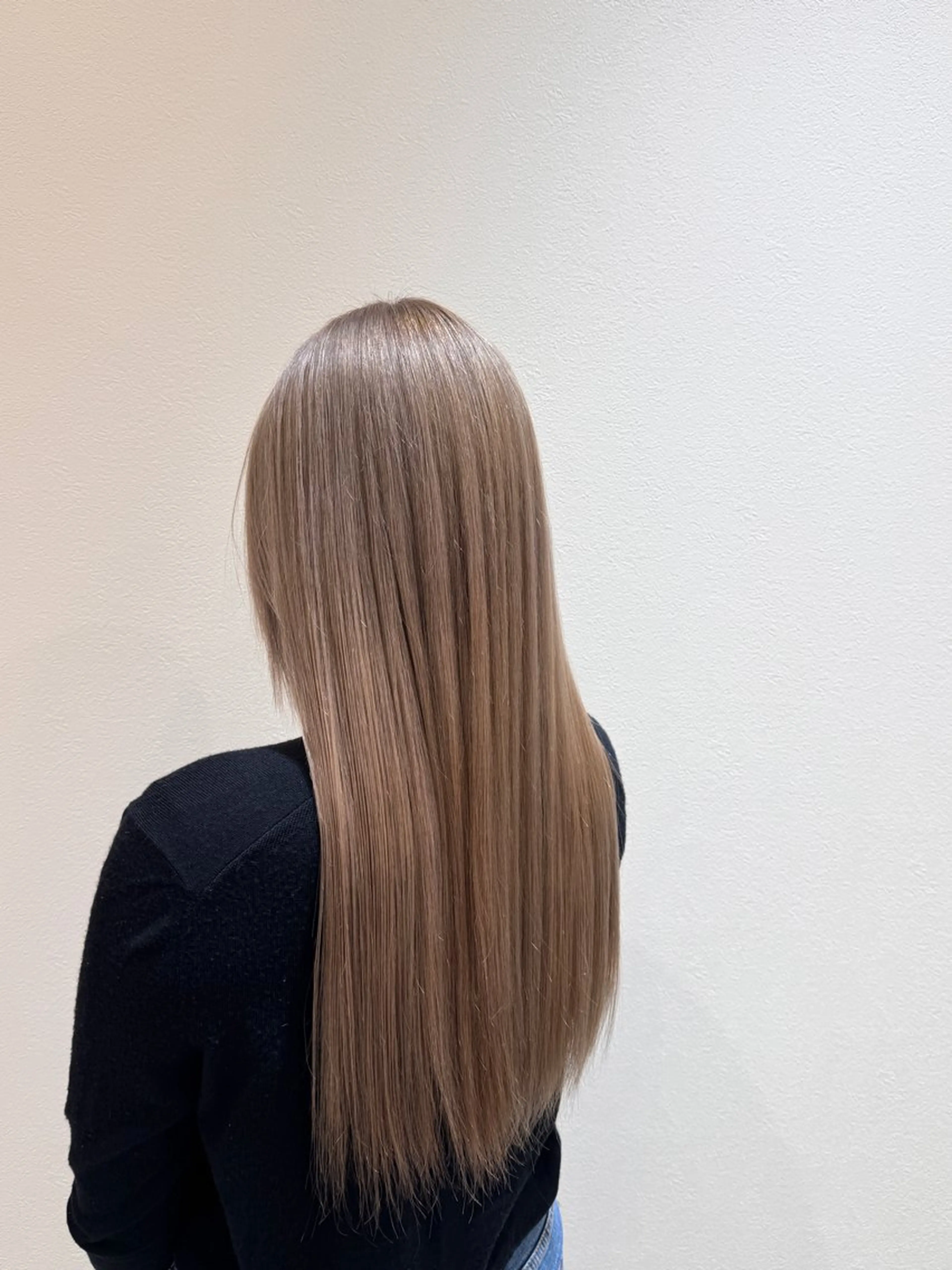 ロング カラー アッシュ ベージュカラー オレンジ 山﨑 寛大のヘアスタイル