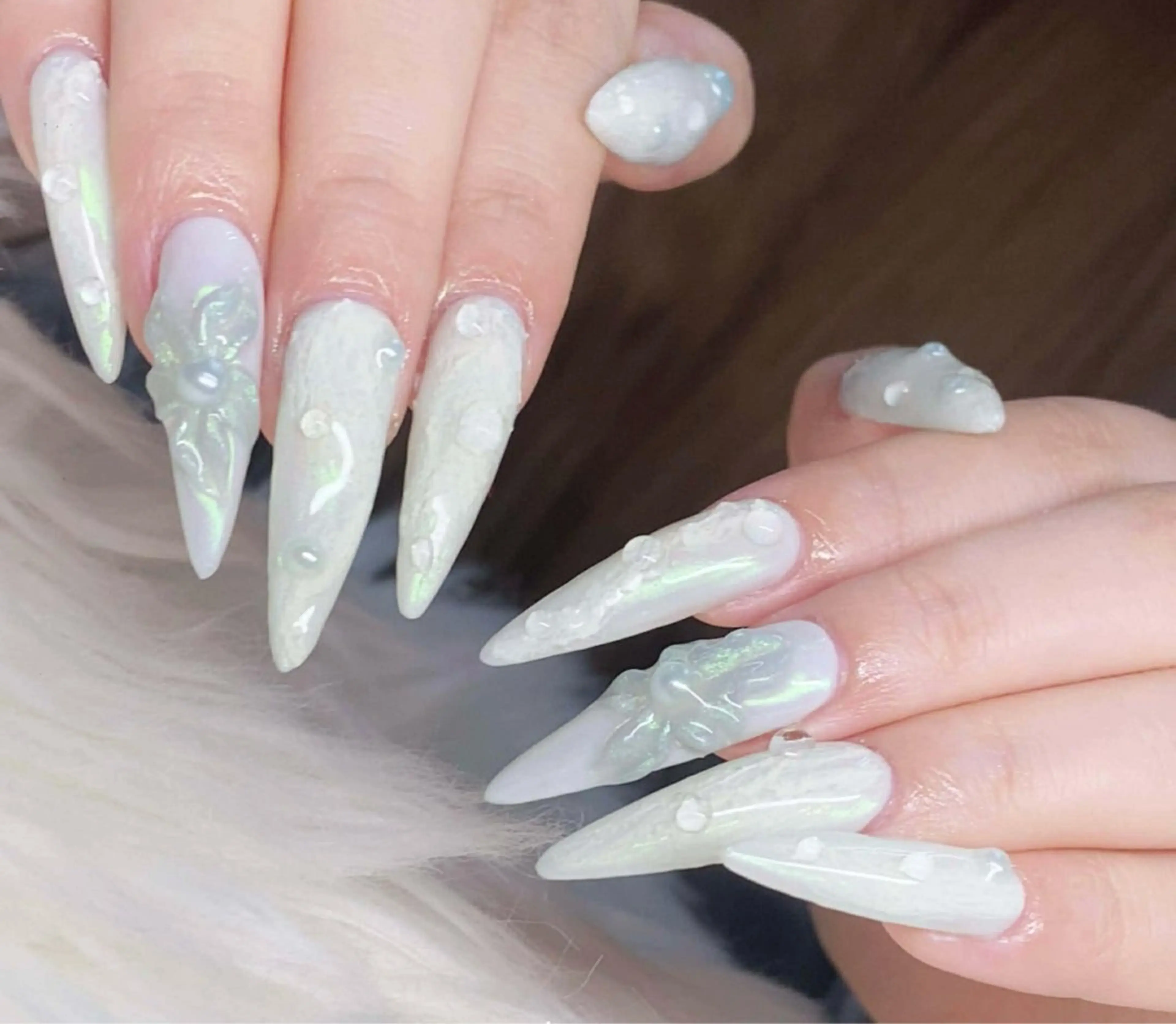 ネイル 成人式 フレンチネイル グラデーション 韓国ネイル マグネットネイル ハンドネイル Squeen Nailのネイルデザイン