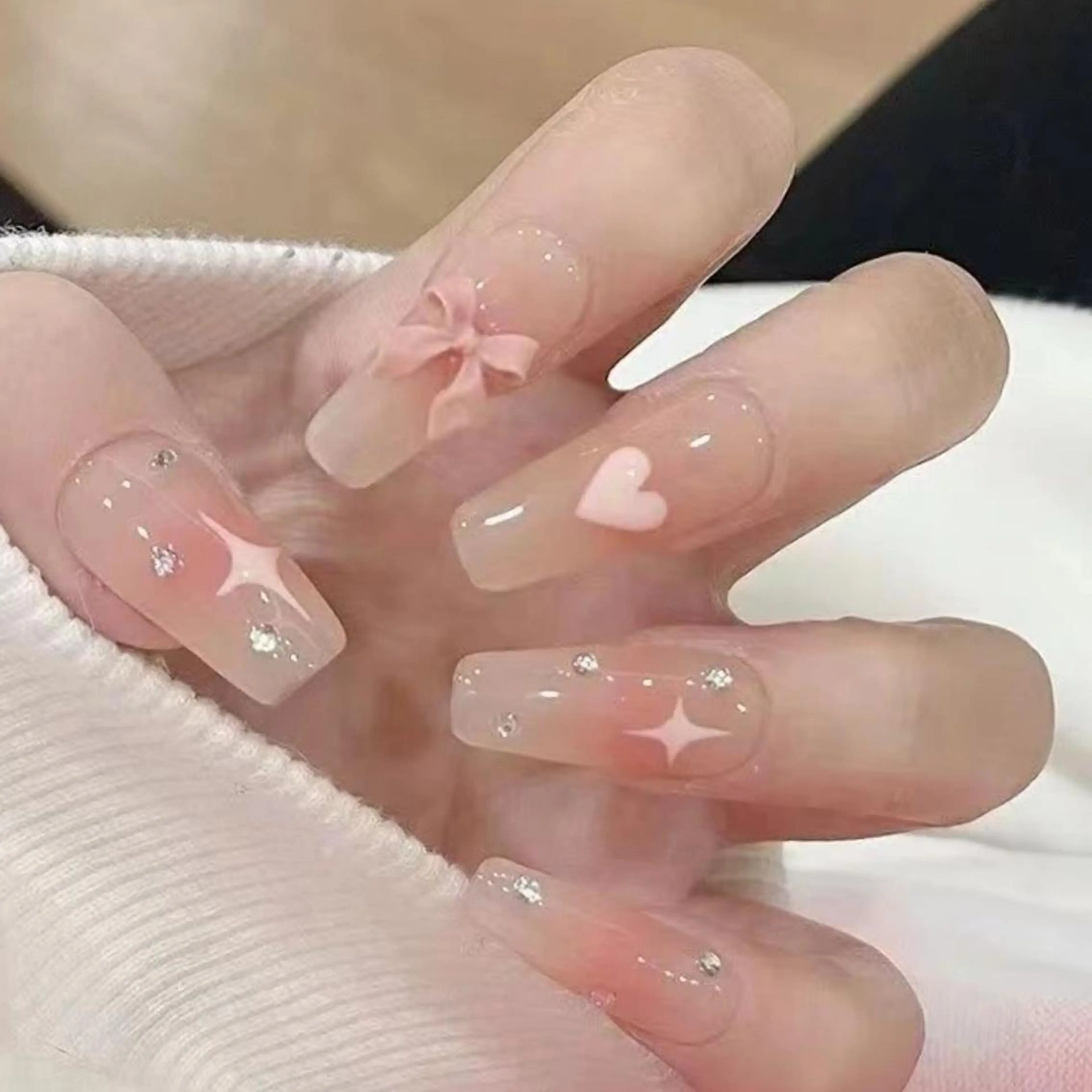 ネイル THE　ONE栄店所属・Theone栄店 川原のネイルデザイン