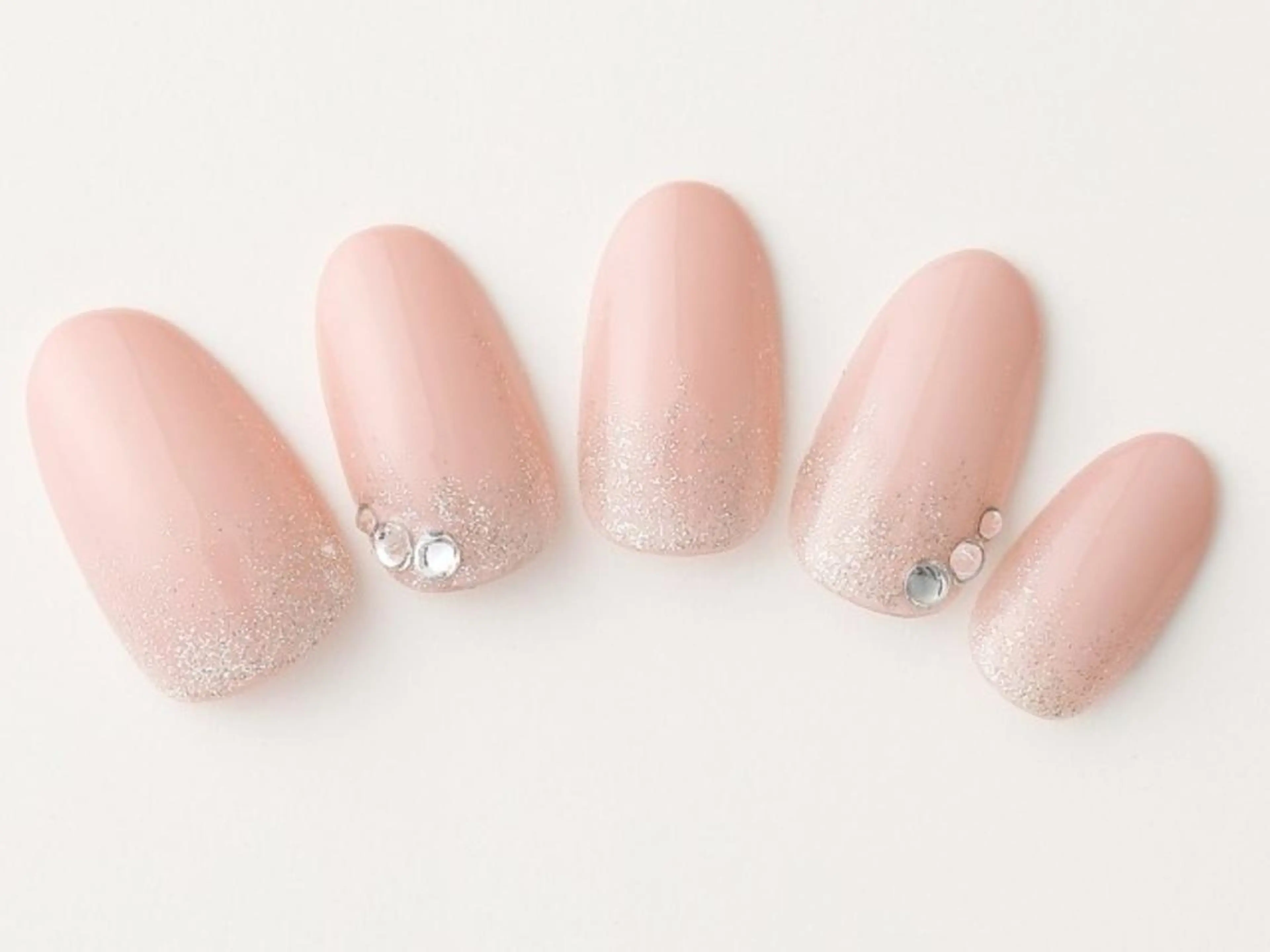 ネイル privateサロン creaのネイルデザイン