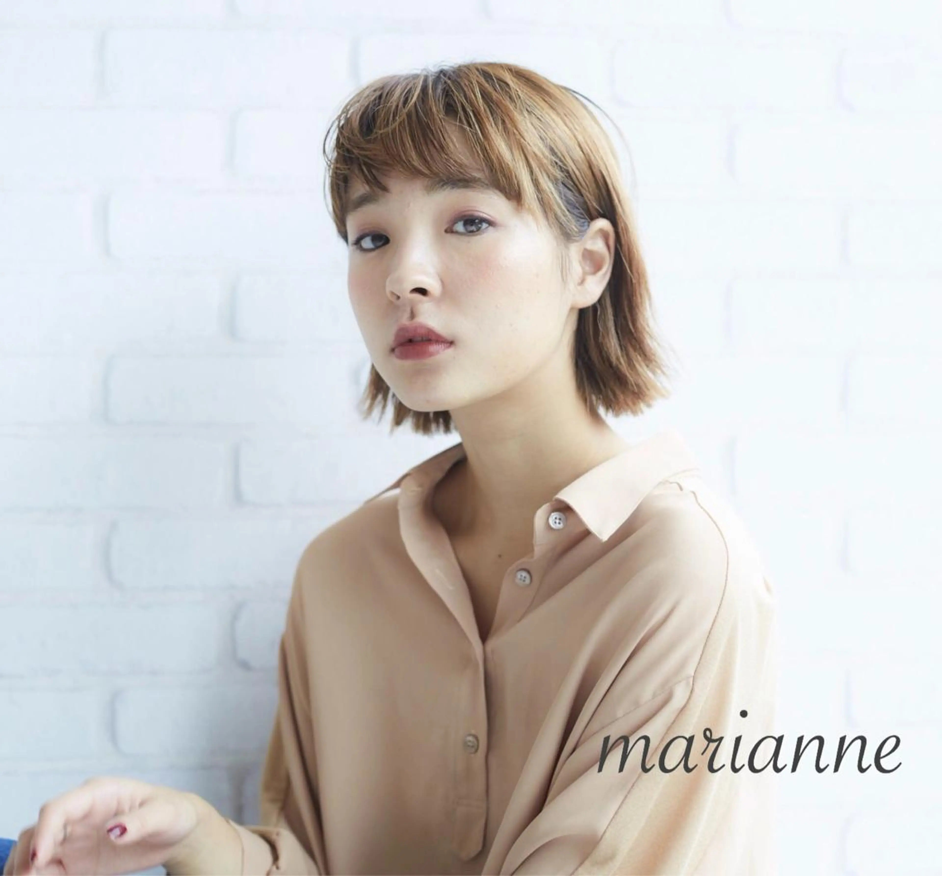 ミディアム カラー THE DAY所属・AKI HASHIMOTOのヘアスタイル