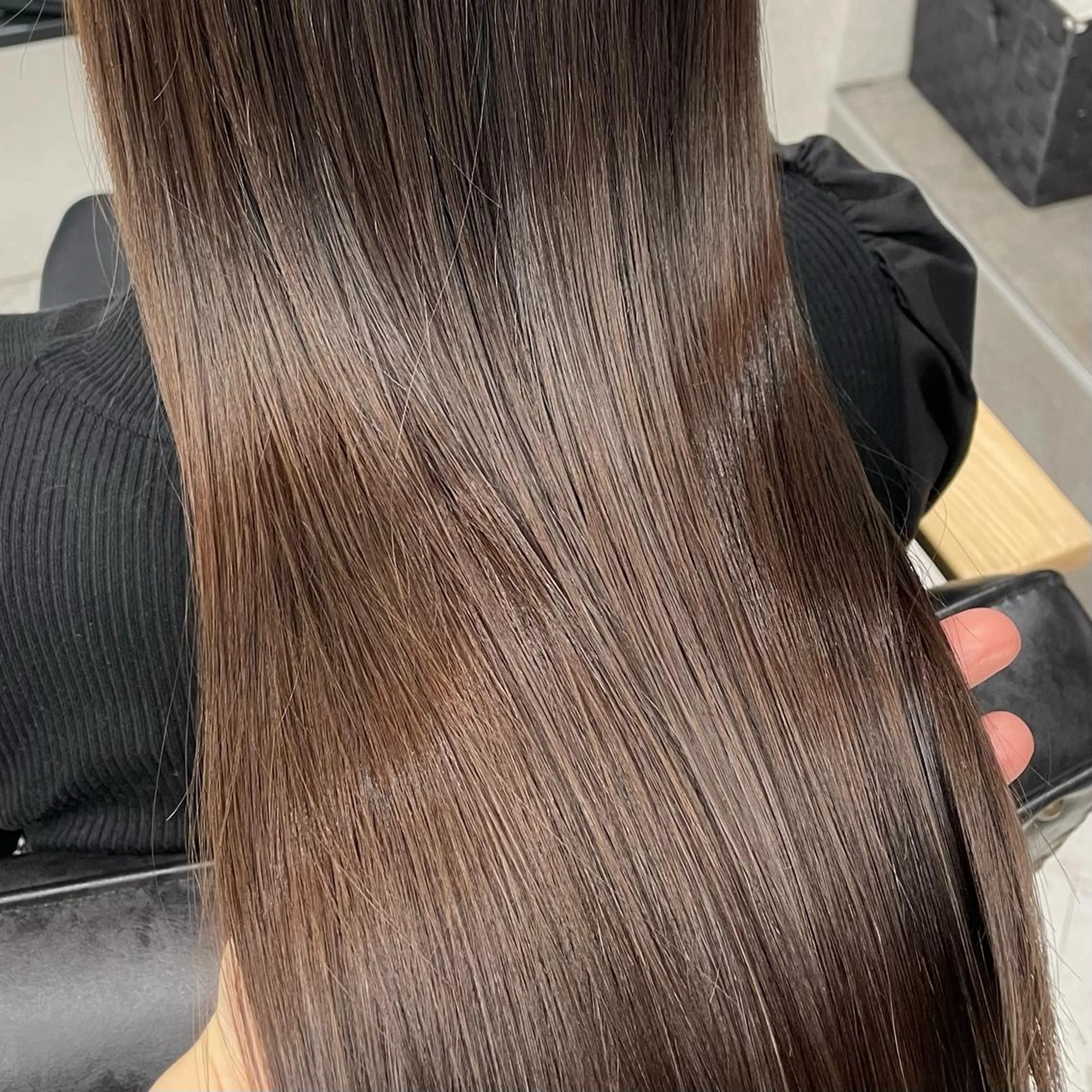 ミディアム カラー パーマ ヘアアレンジ メンズ キッズ ネイル マツエク・マツパ アイブロウ トリートメント mona/ ストレートスタイル✨のヘアスタイル