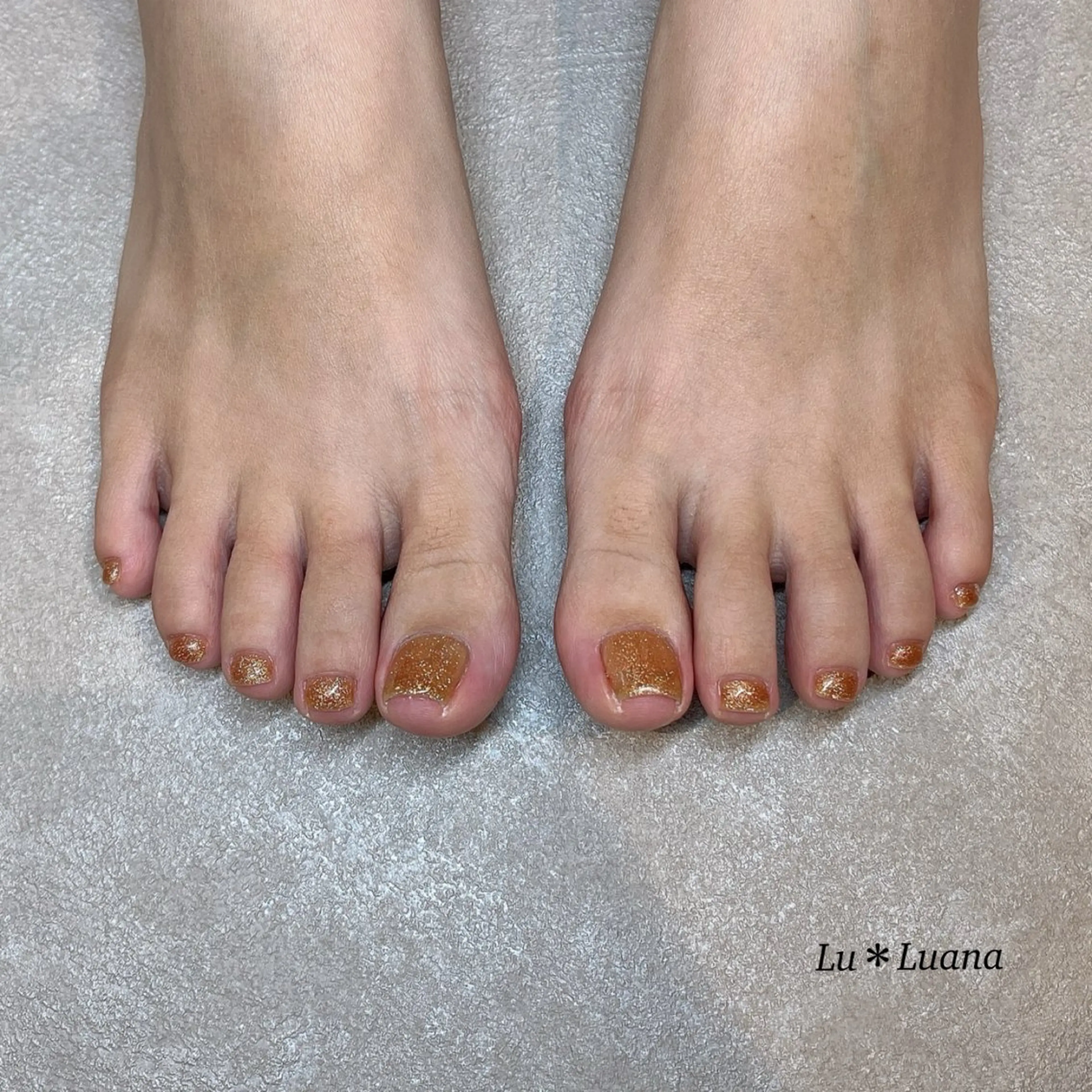 ネイル フットネイル ワンカラーネイル Lu＊Luana所属・LUANA Iのネイルデザイン