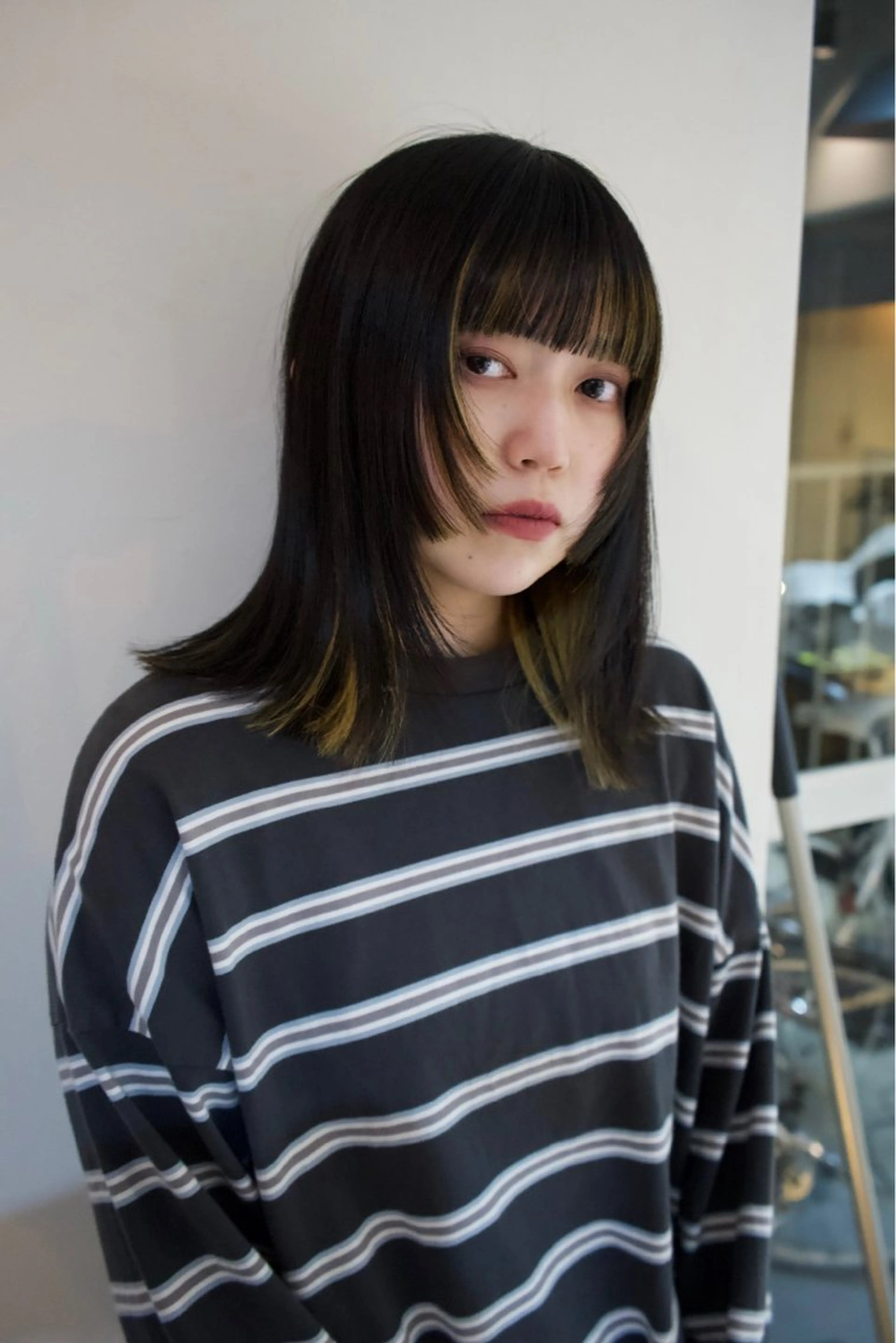 ミディアム カット miyu ハイトーン/レイヤーのヘアスタイル