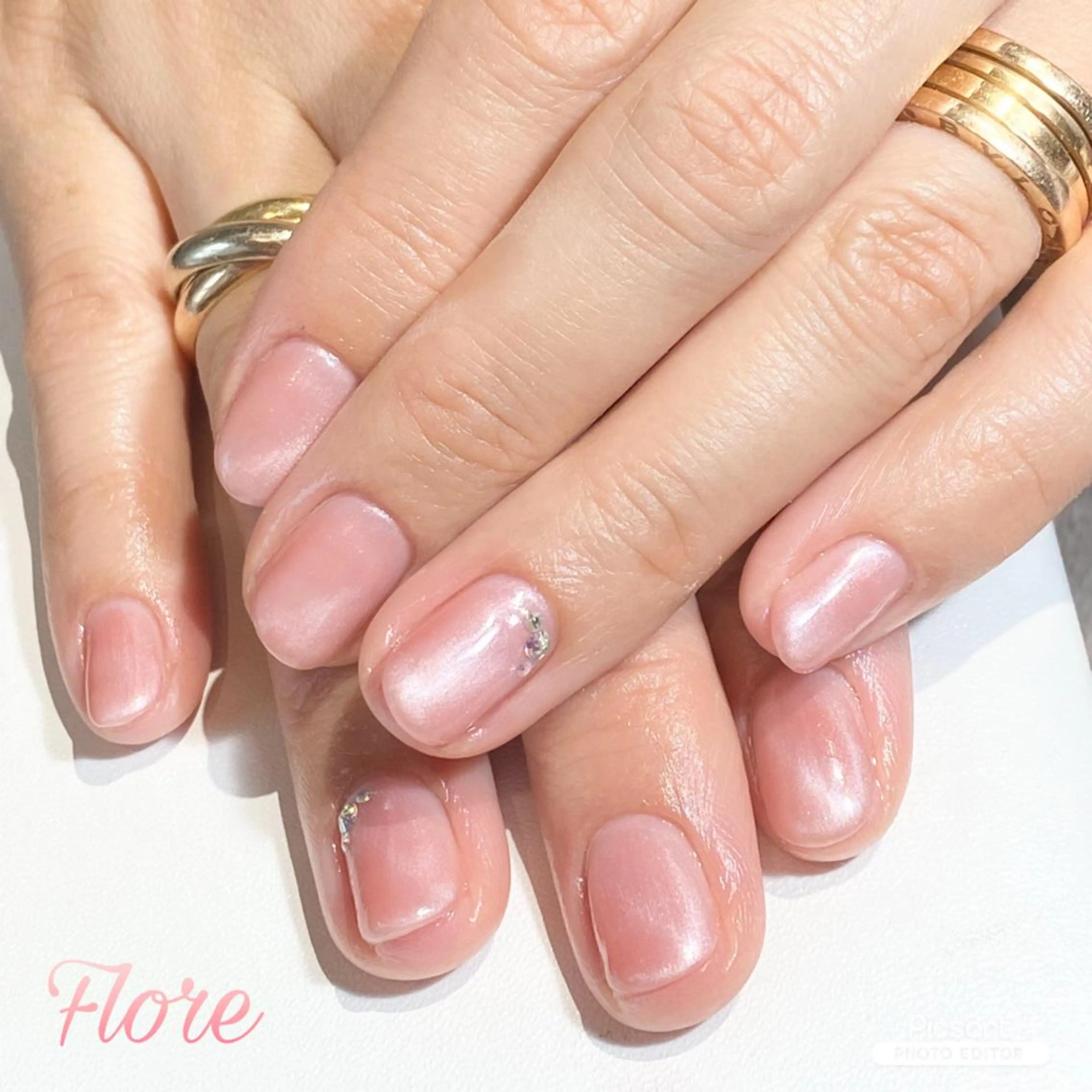 ネイル Flore (フロール)の眉毛・アイブロウイメージ