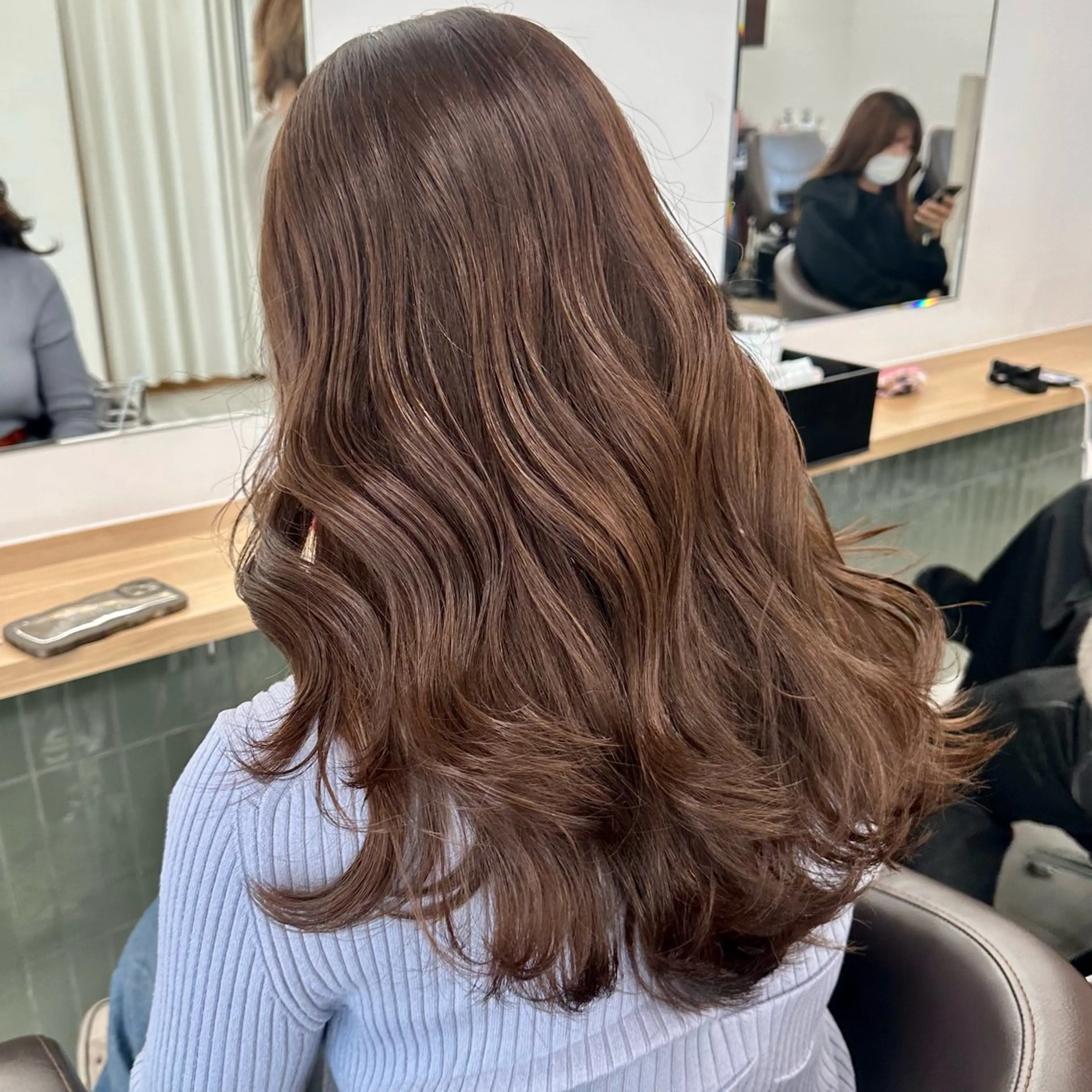 セミロング カラー ブリーチなし/レイヤ ー特化🌈Tommyのヘアスタイル