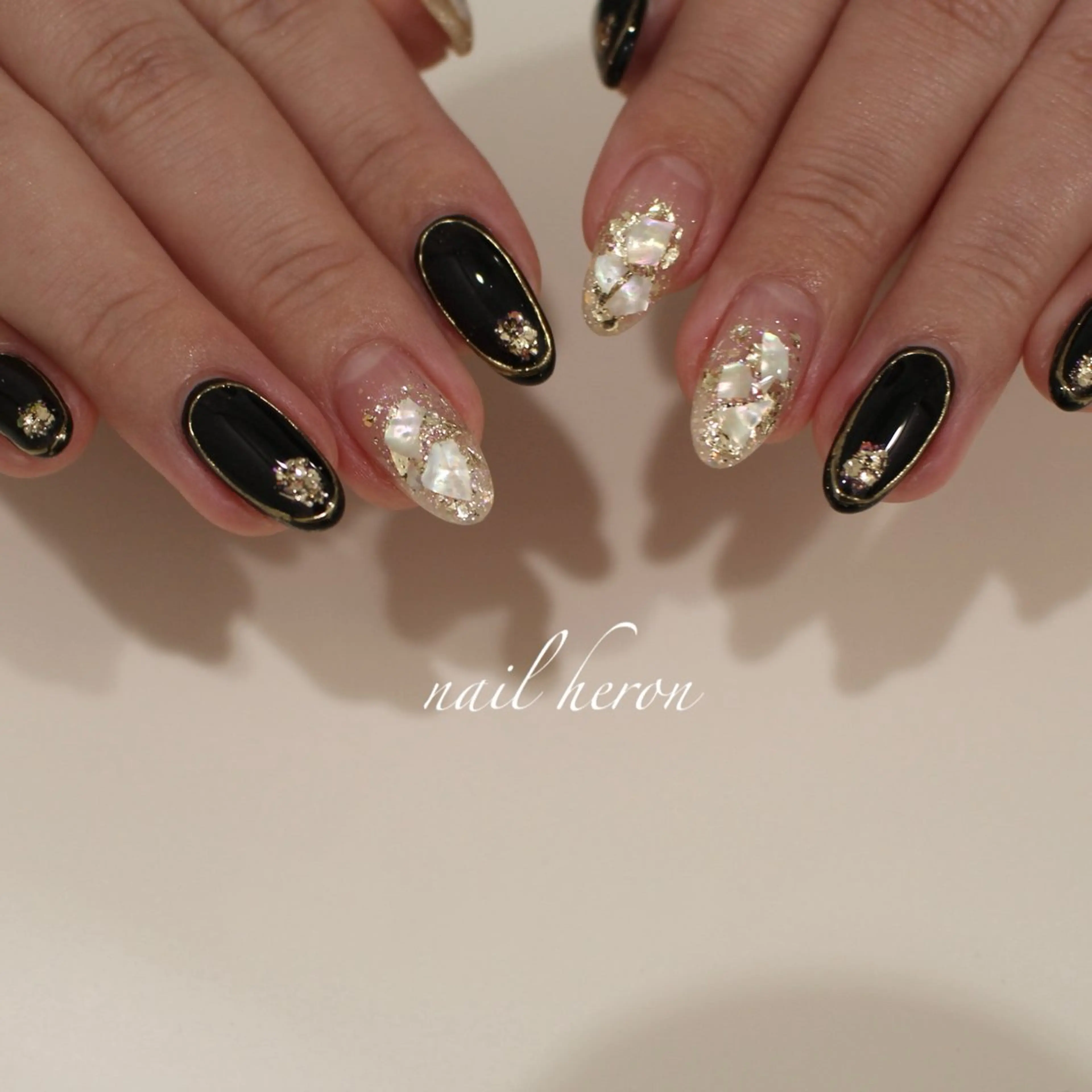 ネイル ミラーネイル ハンドネイル nail heron所属・saki_ nail heronのネイルデザイン