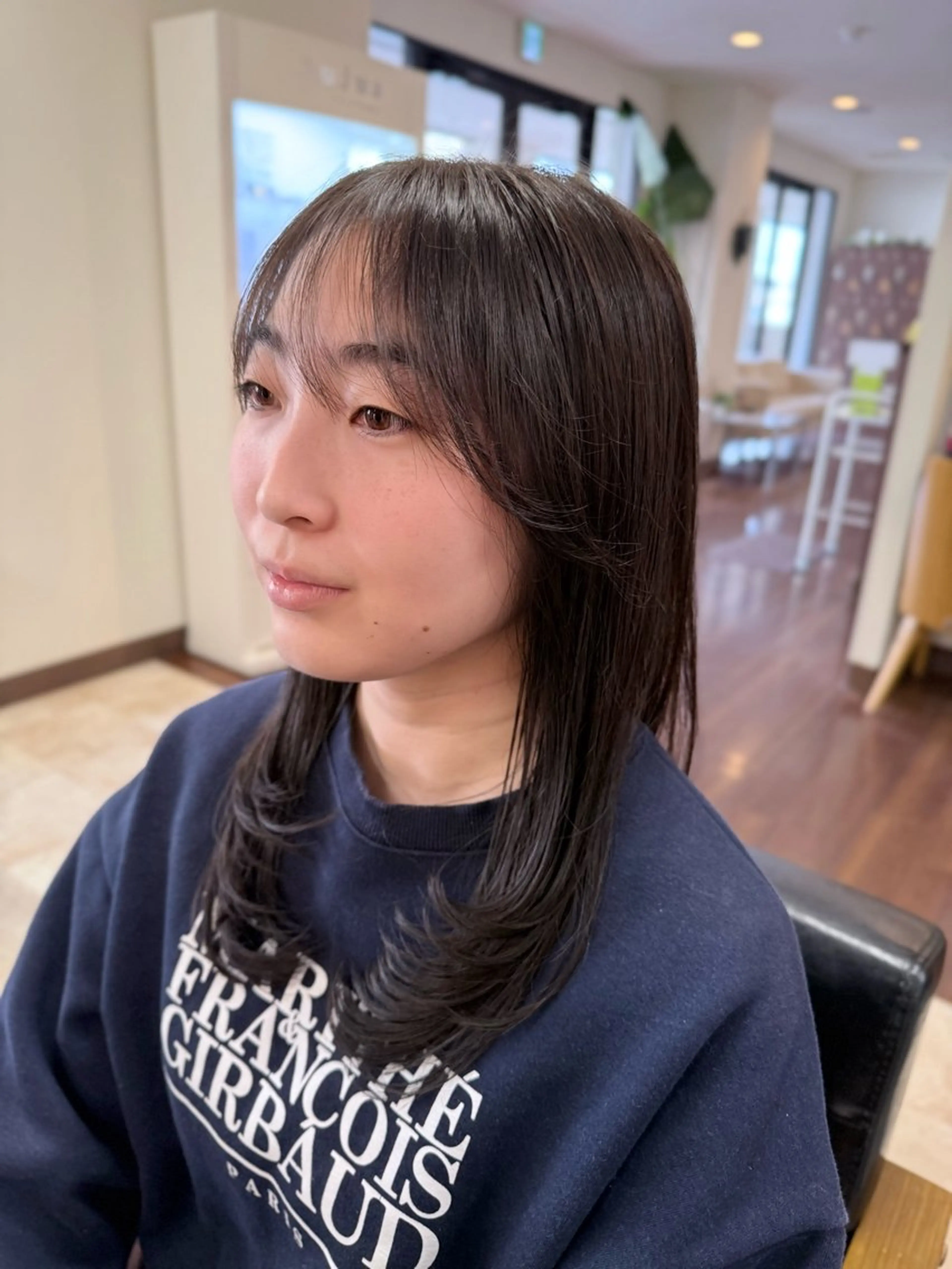 ミディアム 韓国風ヘア レイヤーカット PROSOL 廿日市店所属・長谷川 遥のヘアスタイル