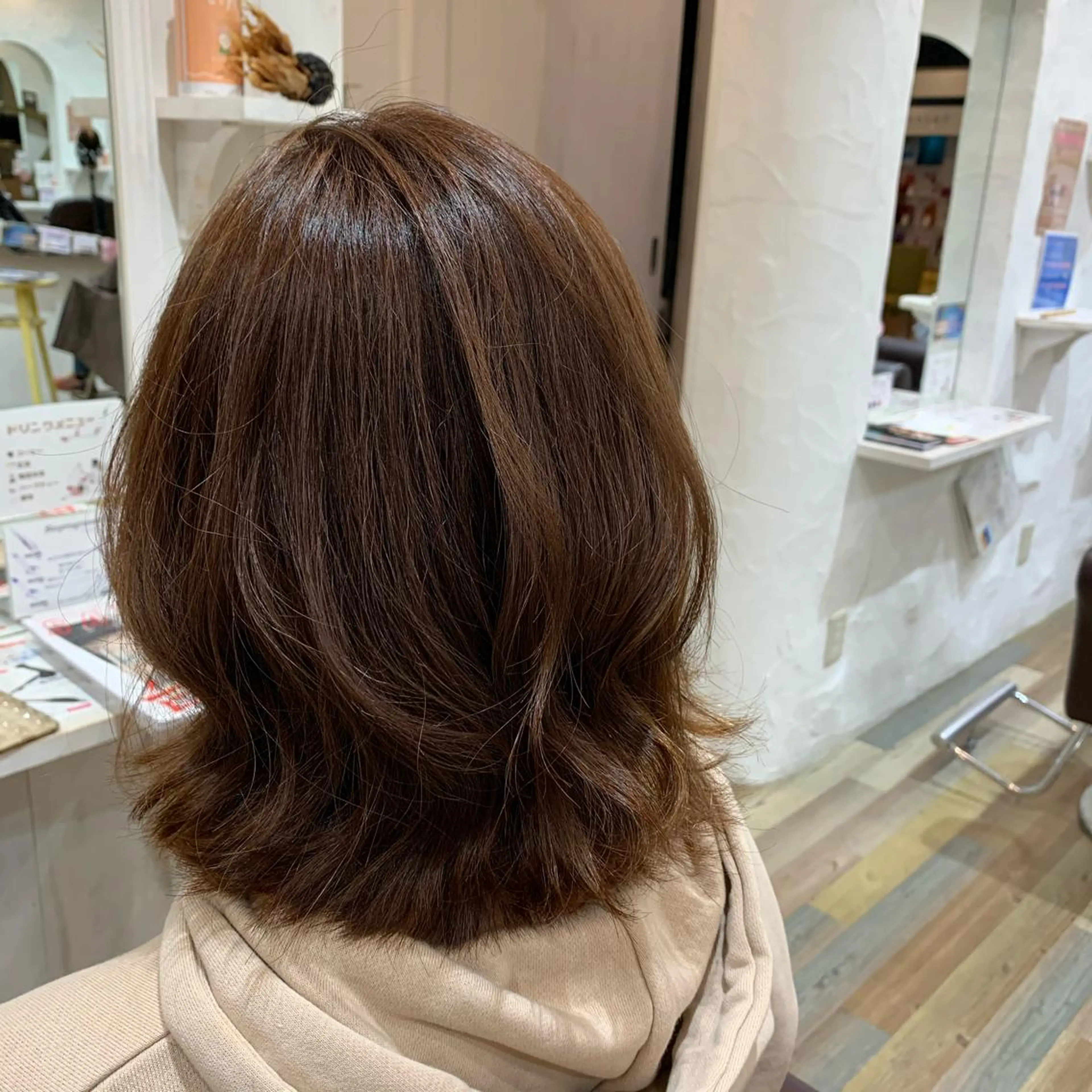 ミディアム カラー 吉田 夢のヘアスタイル