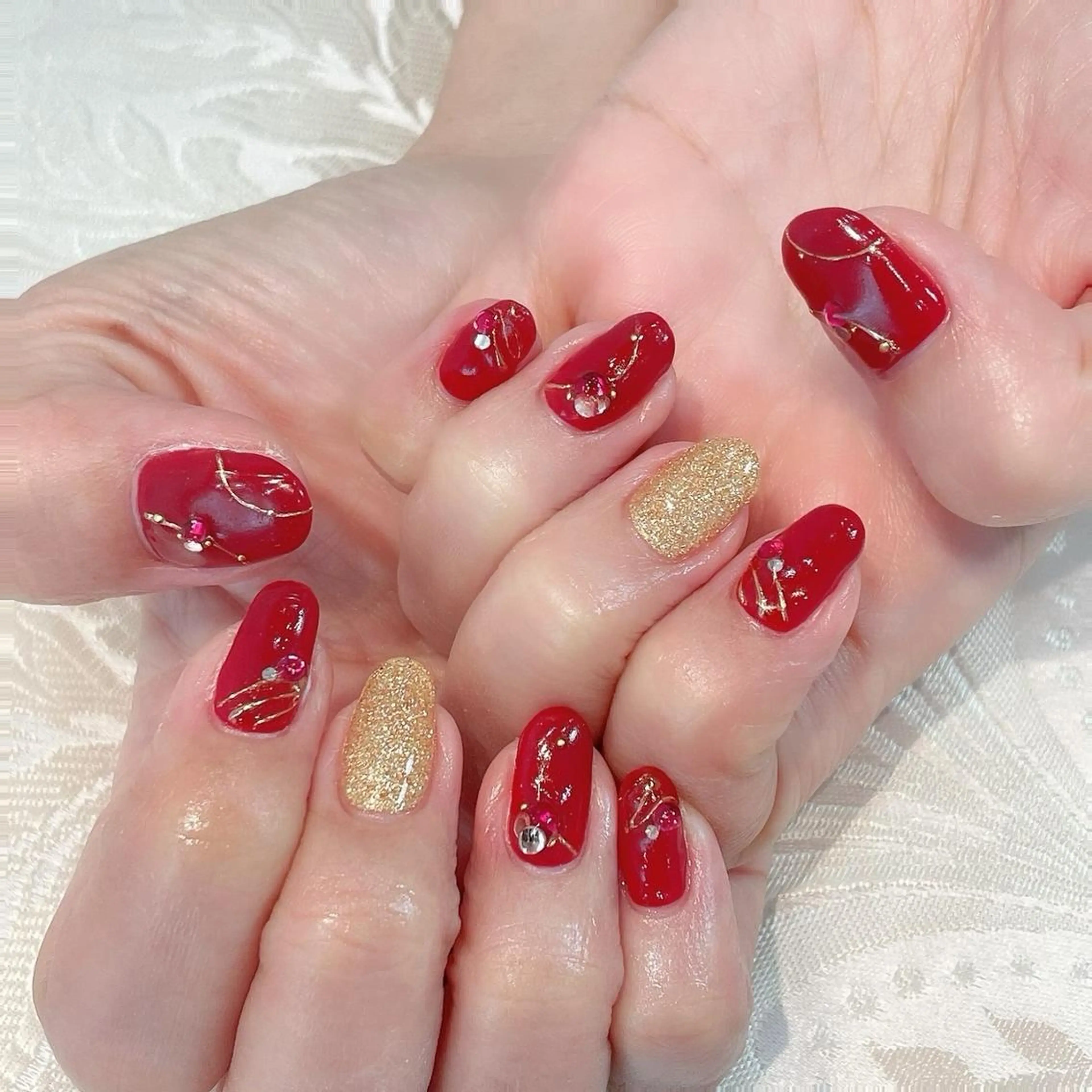 ネイル RAFFINE 月🦋🩵のネイルデザイン