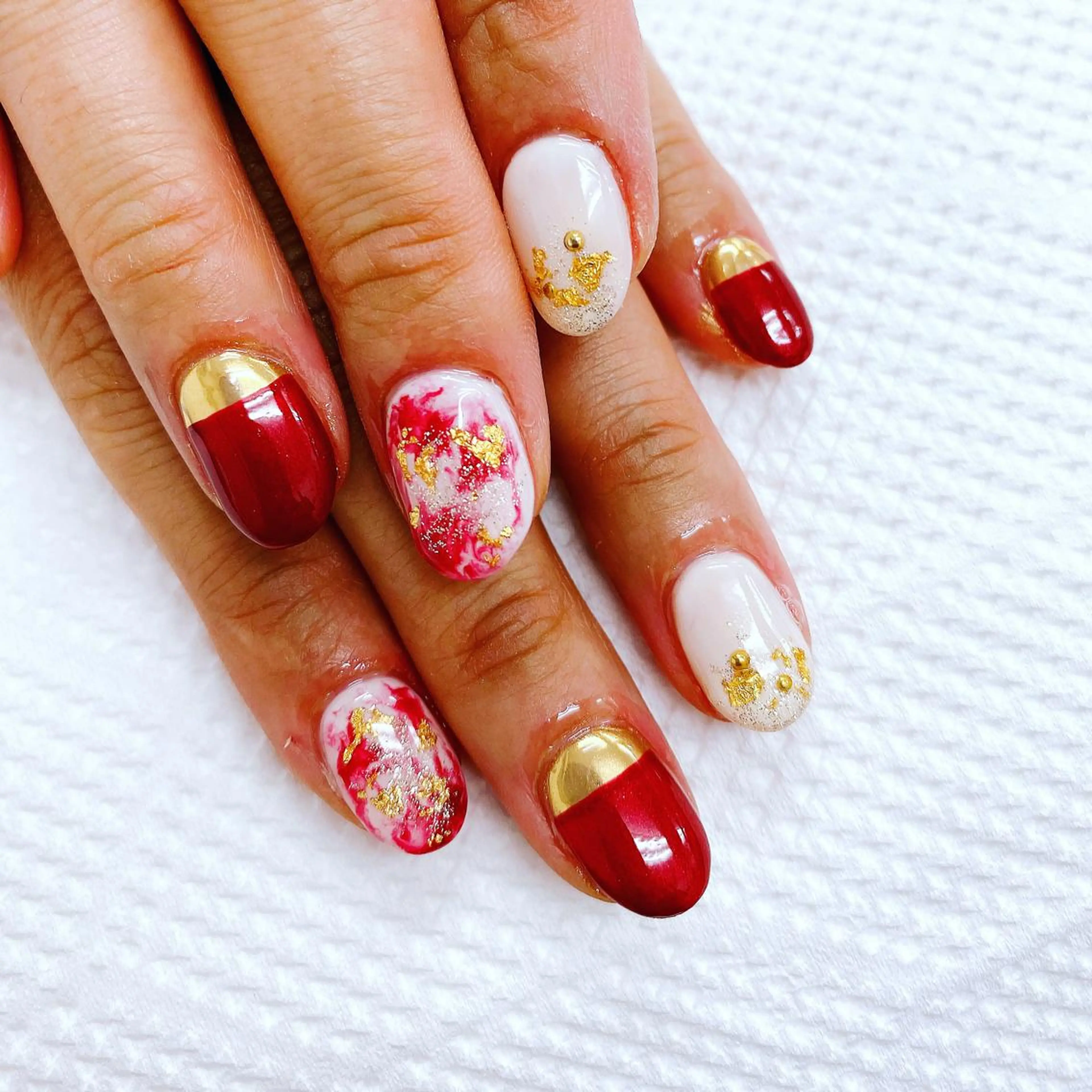 ネイル ボルドー ニュアンスネイル N._._.claw[エヌクロー]所属・N._._. clawのネイルデザイン