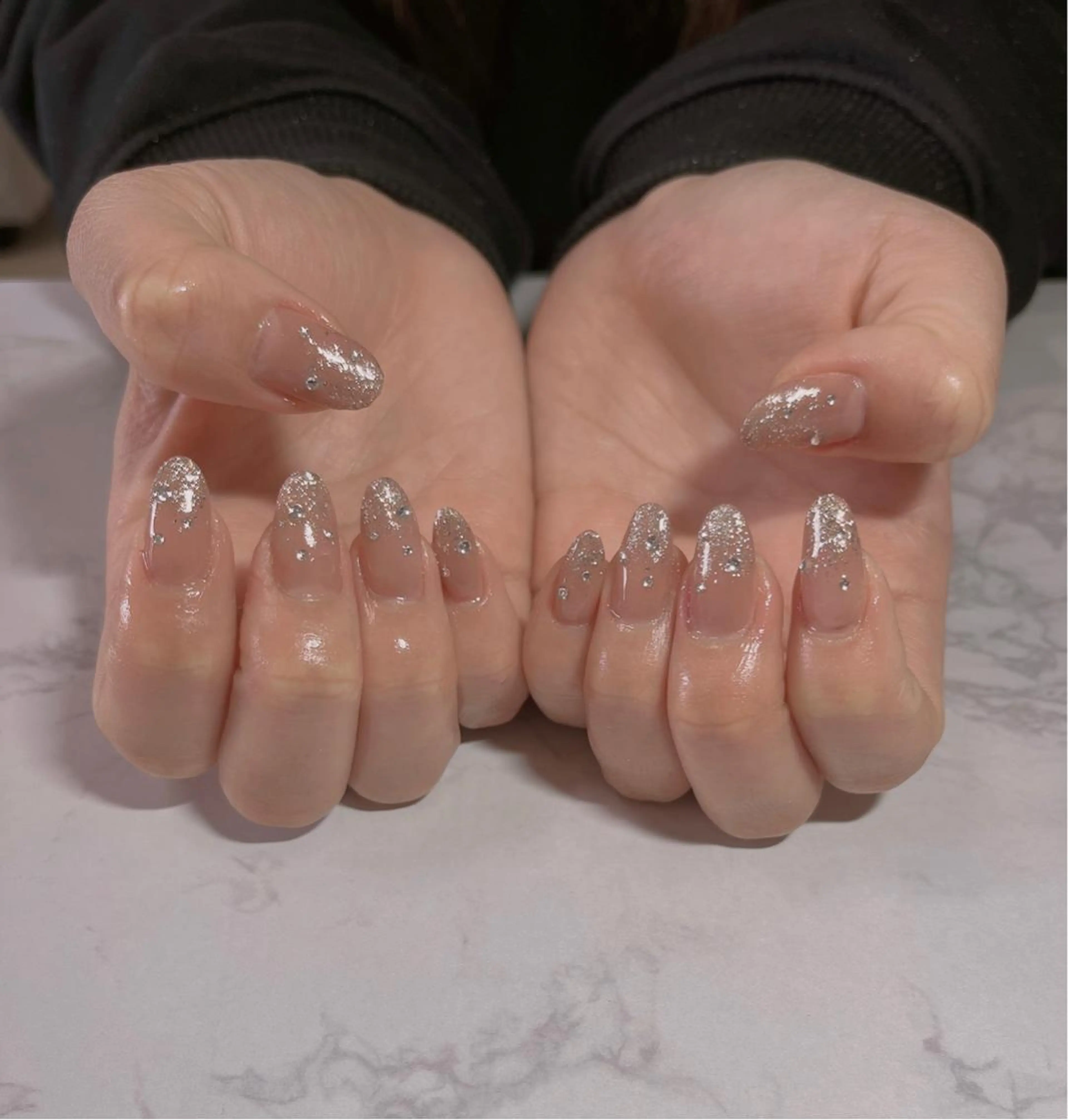 ネイル キラキラネイル ラメ(グリッター) ラメグラデーション 小林 莉奈のネイルデザイン