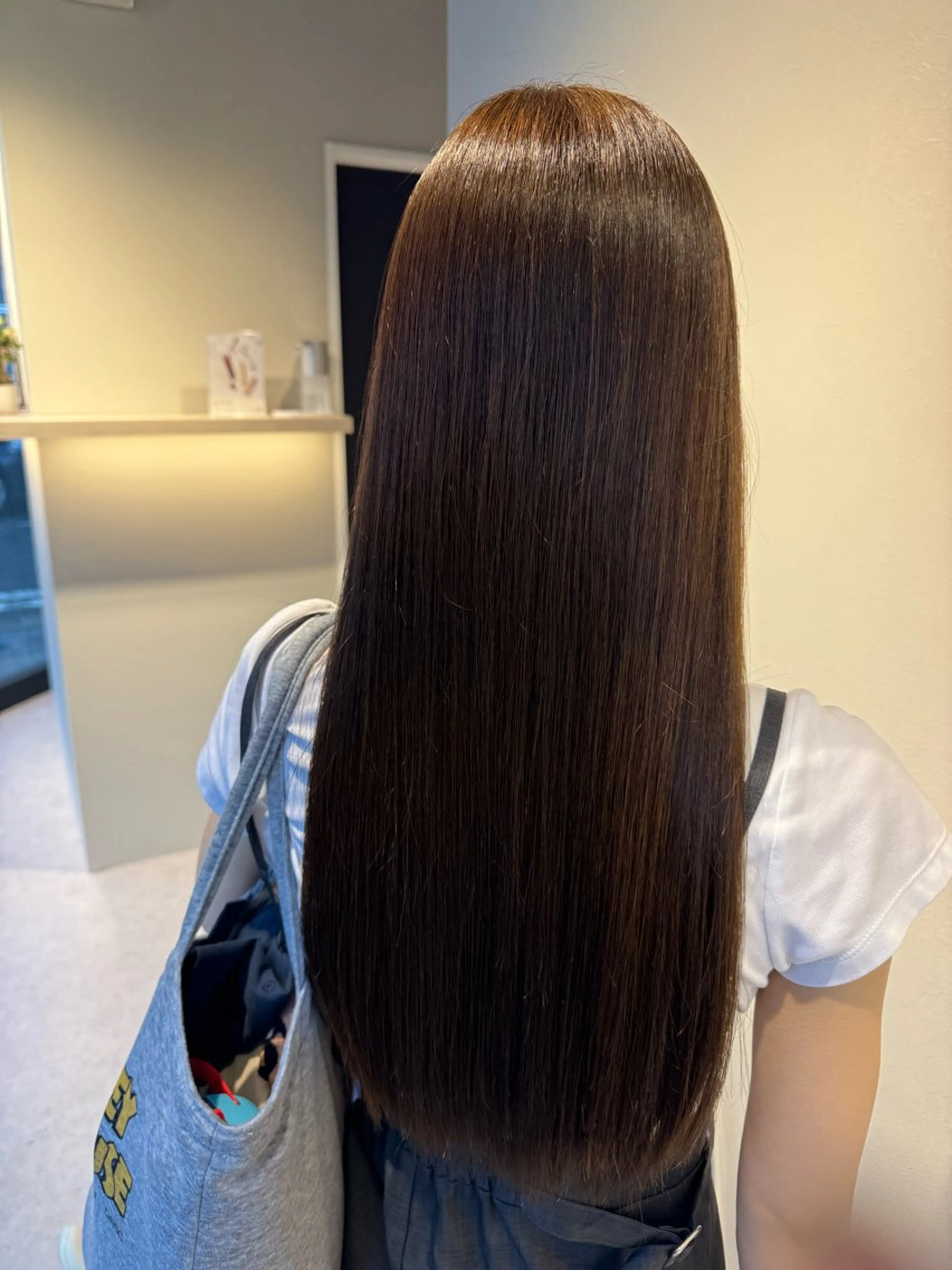 ロング ヘアカラー NAVY／airi 完全完結型個室サロンのヘアスタイル