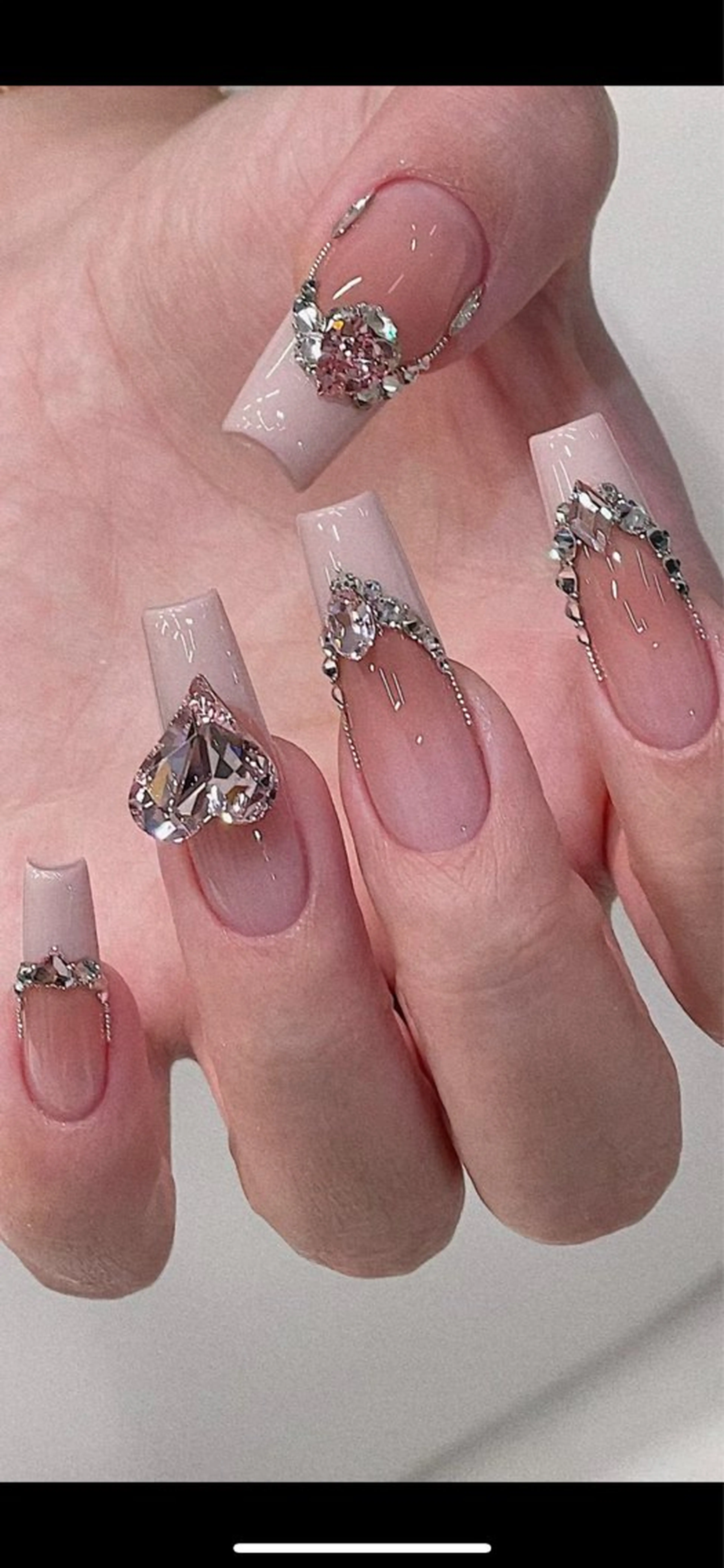 ネイル LULU Nail salonみどりのネイルデザイン