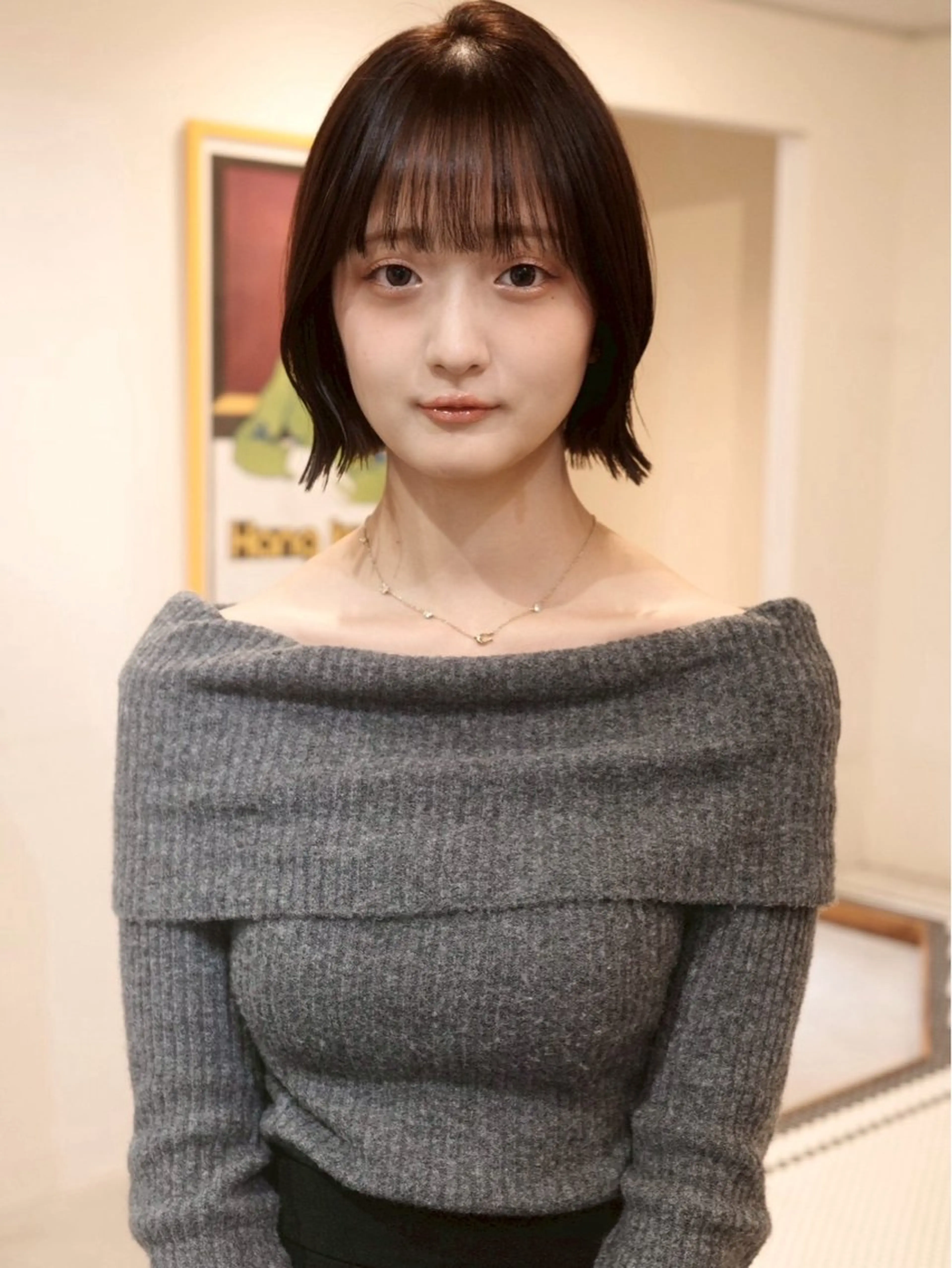 ショート カット ヘアカラー トリートメント (h)wim ウィムのヘアスタイル