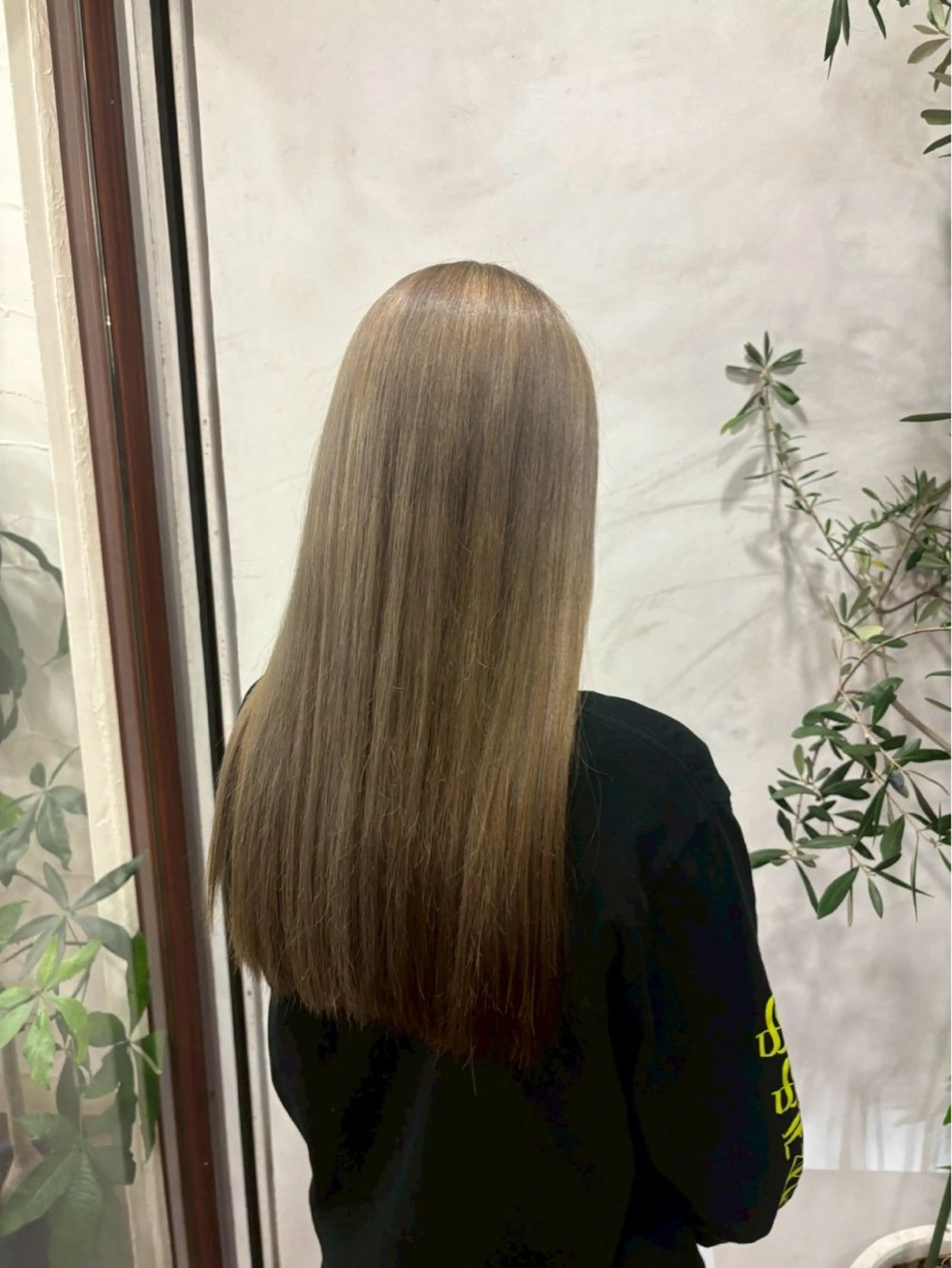 ロング カラー 🌸塩谷 桜🌸のヘアスタイル