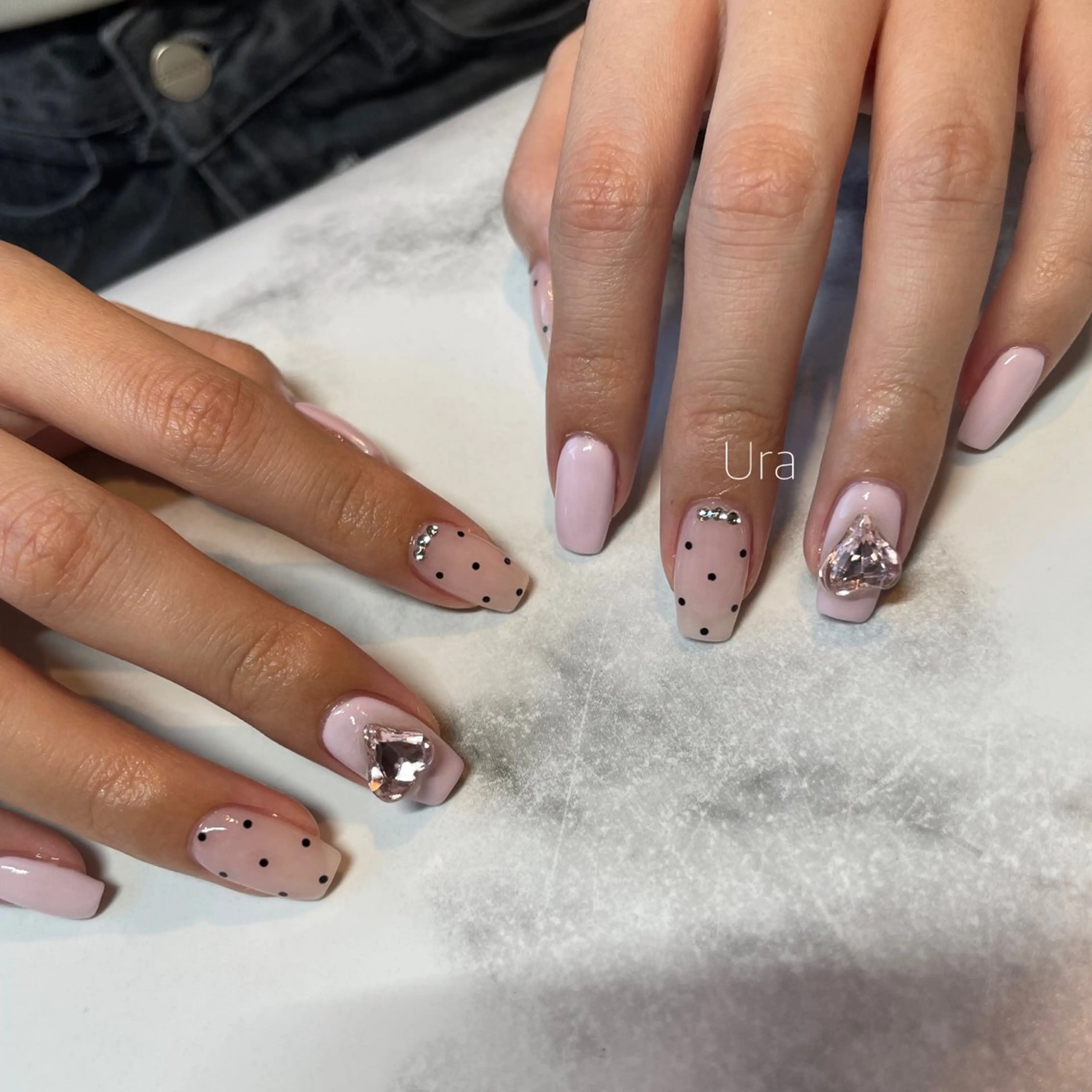 ネイル ドット UrakoNail 《nail》のネイルデザイン