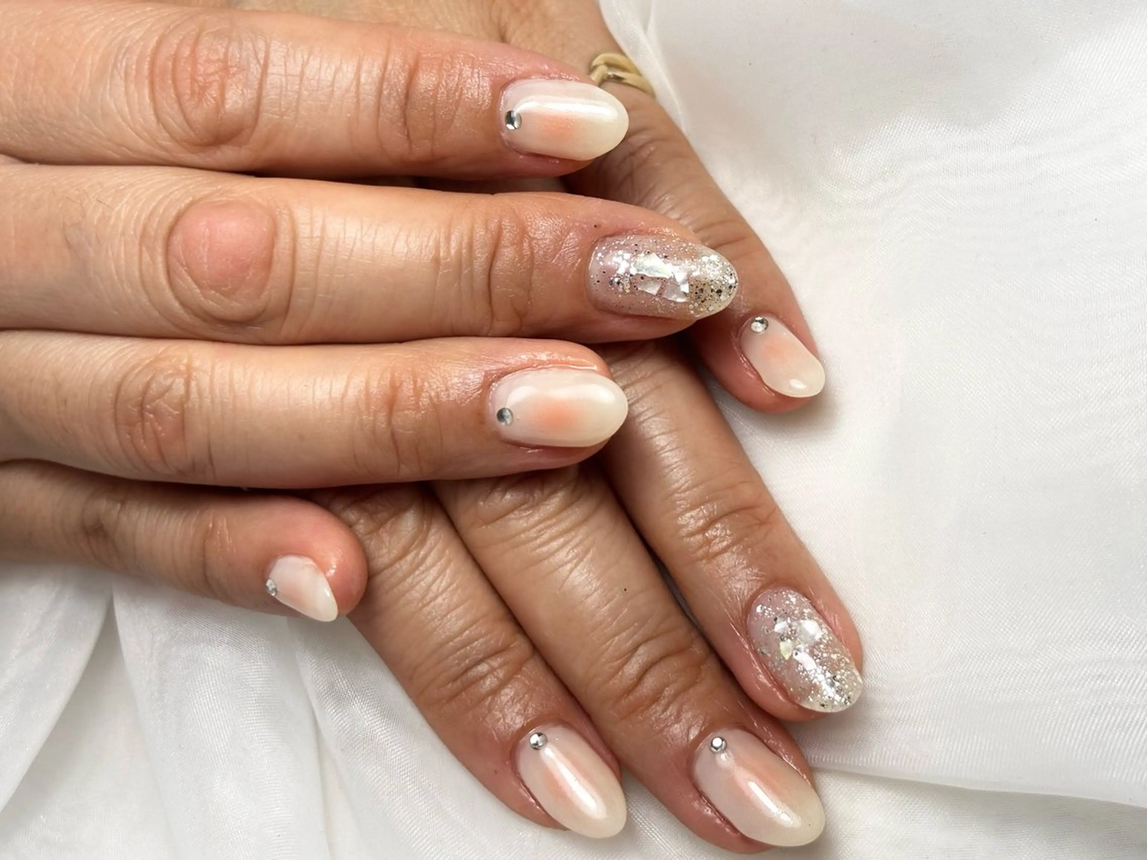 ネイル チークネイル ニュアンスネイル ハンドネイル MIKA ♡のネイルデザイン