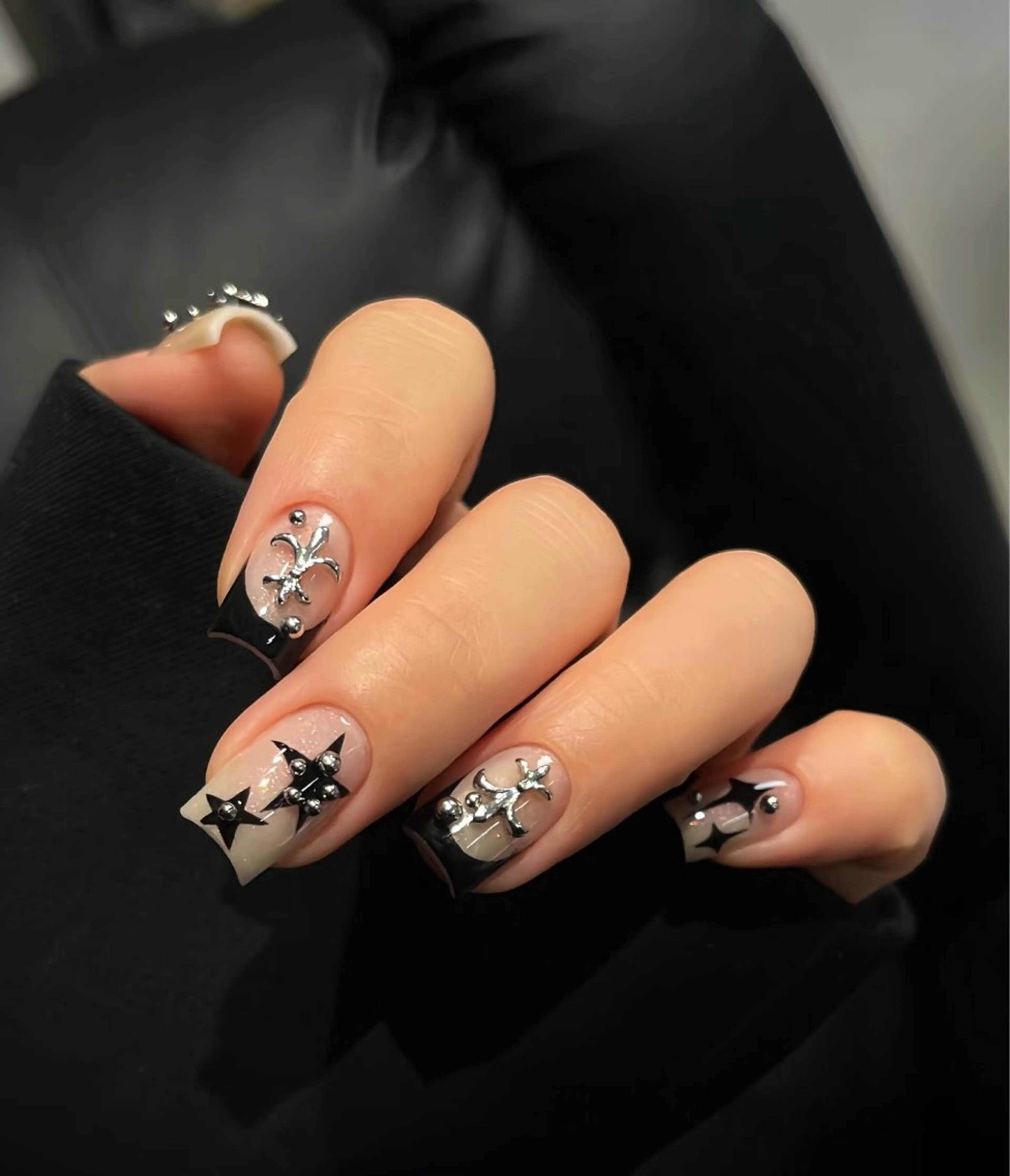 ネイル オーロラネイル フラワーネイル フットネイル フレンチネイル ジェルネイル ハンドネイル BabyYouMi nailのネイルデザイン