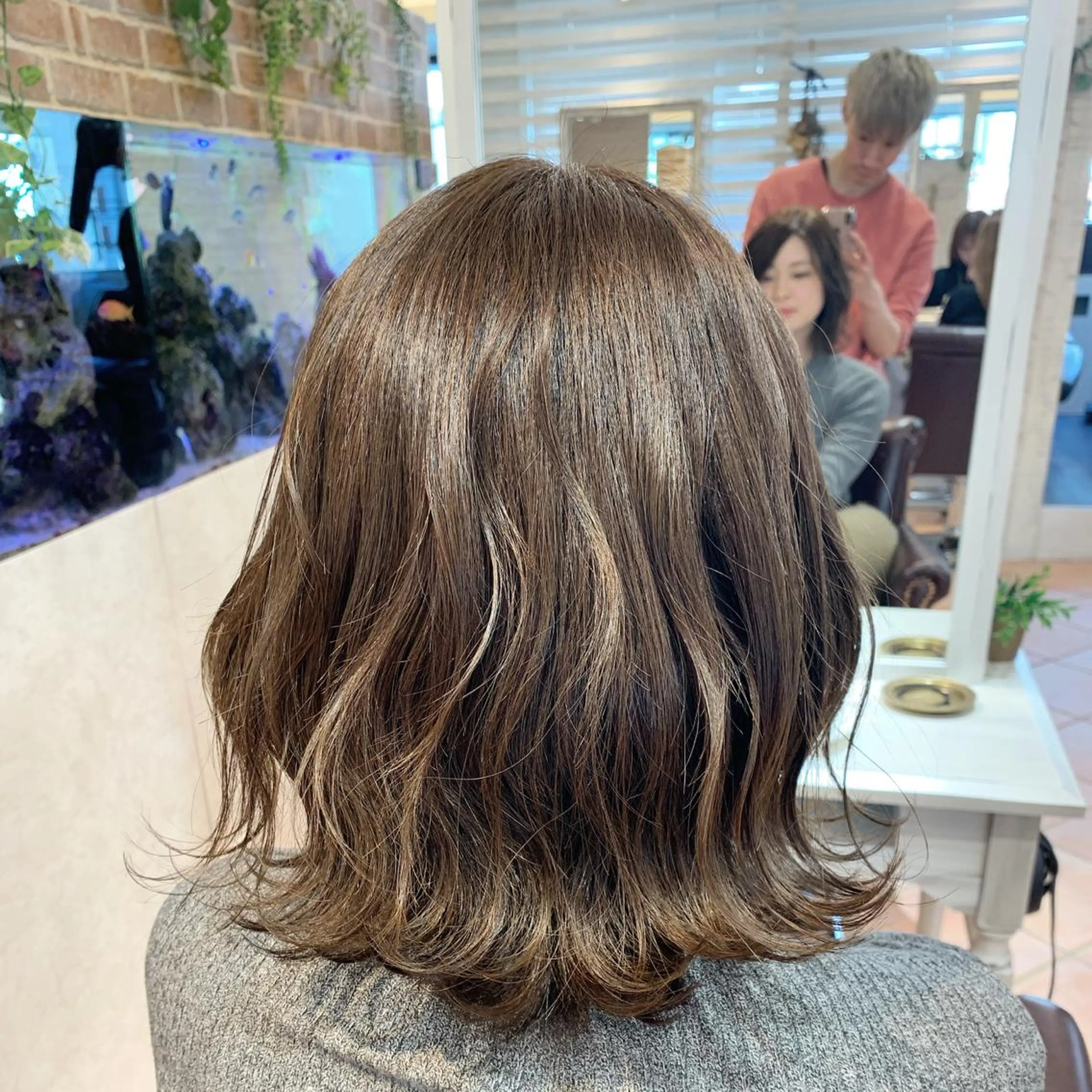 ミディアム カラー グレージュ ヘアカラー トリートメント ヘッドスパ ✨艶髪✨透明感✨ 山内大樹のヘアスタイル