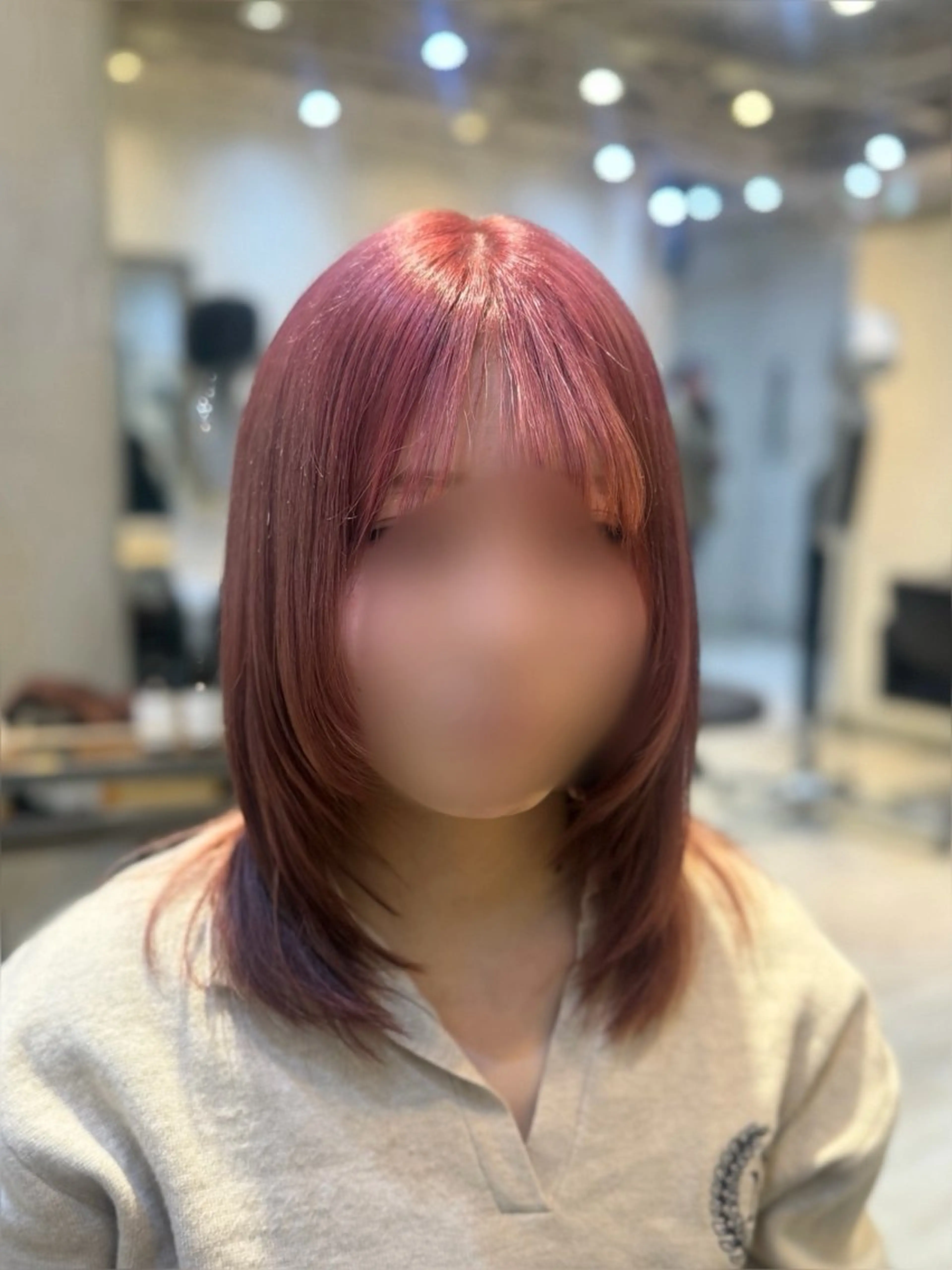 ミディアム カラー ピンクカラー 顔周りカット レイヤーカット ヘアカラー ルティア新宿所属・Lutia 新宿 髪質改善/アカリ🎀のヘアスタイル