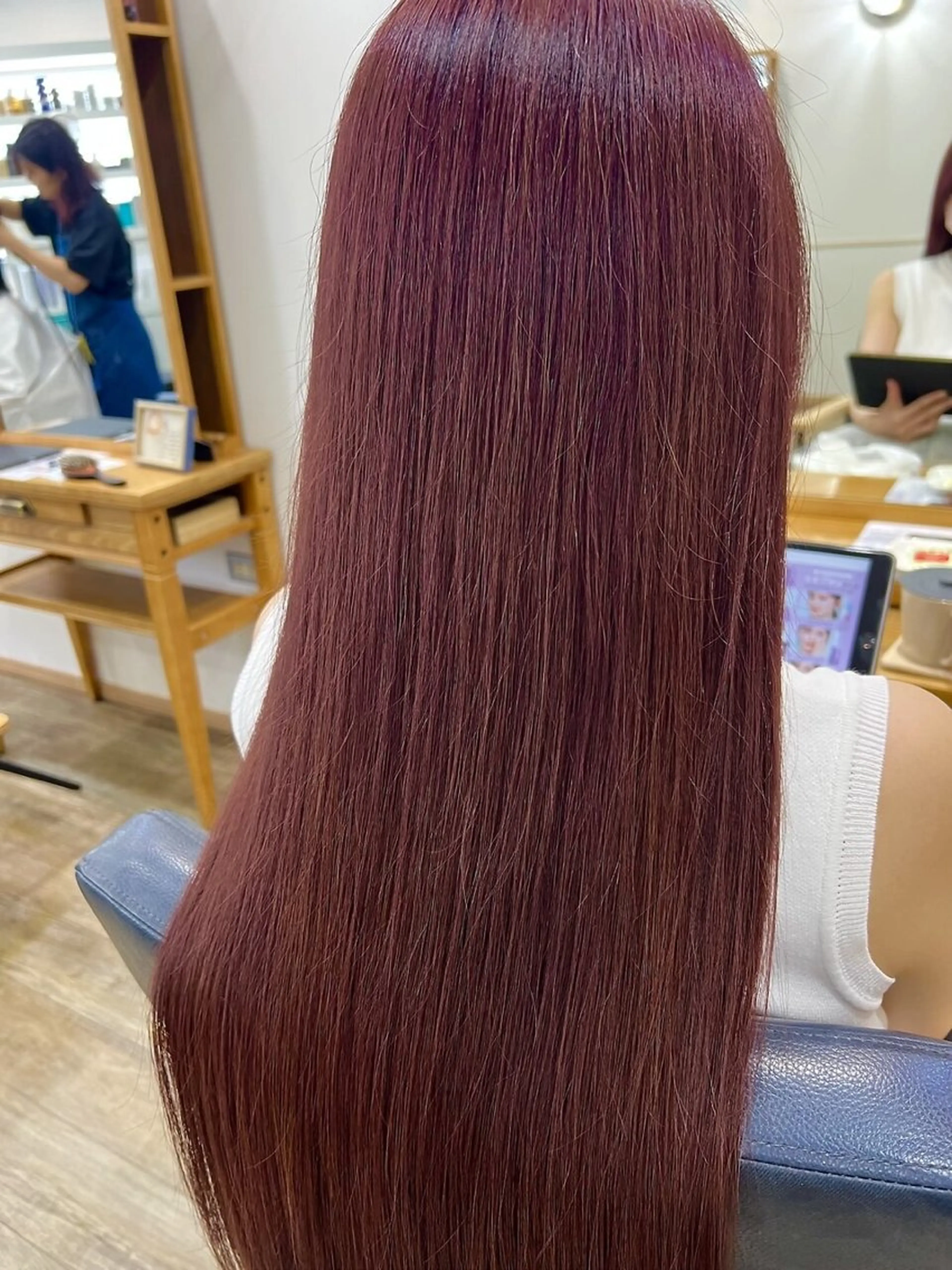 ロング カラー 浅原 恵樹のヘアスタイル