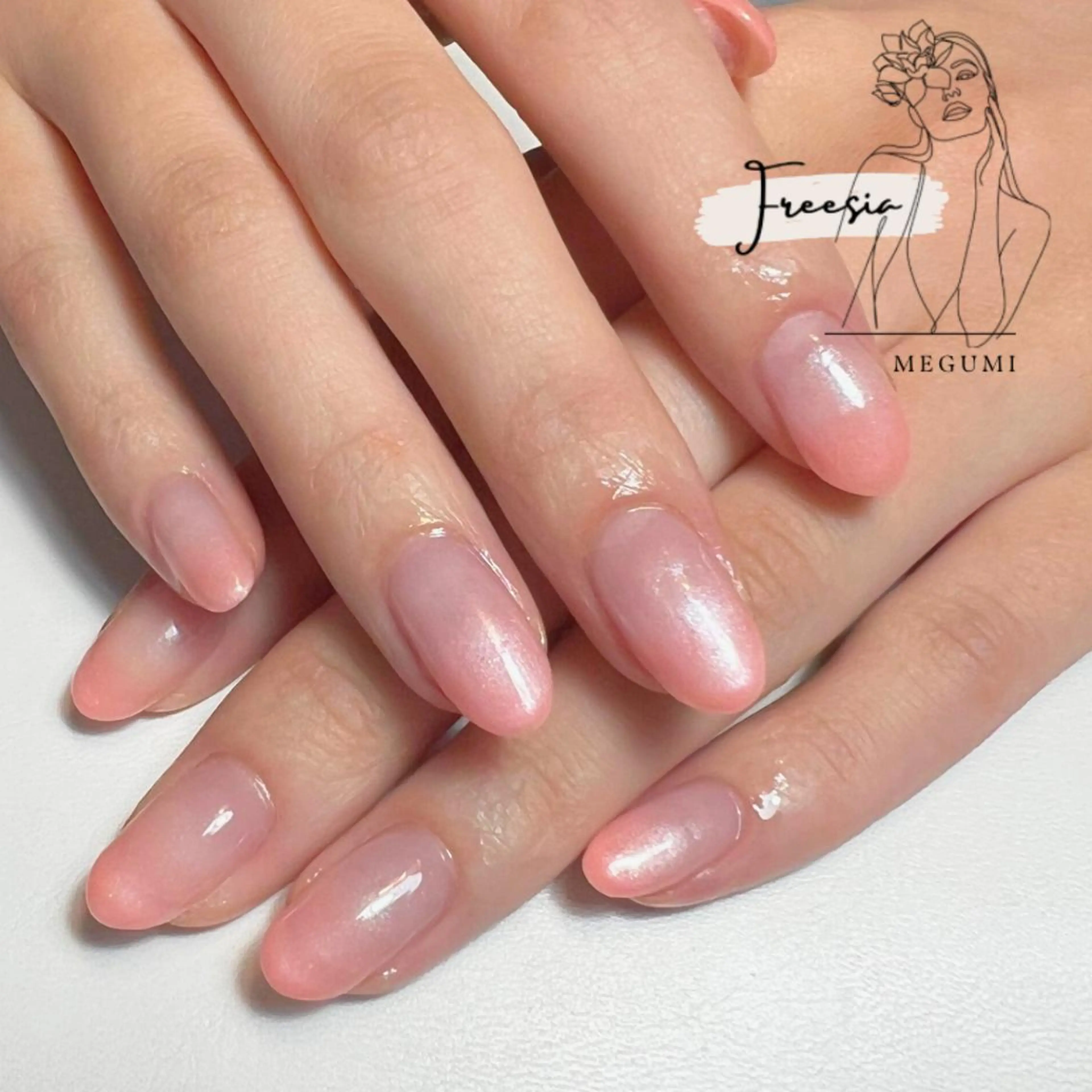 ネイル オフィスネイル シンプルネイル 夏ネイル ハンドネイル ハンドケア 当日予約も歓迎⭕️ Megumiのネイルデザイン