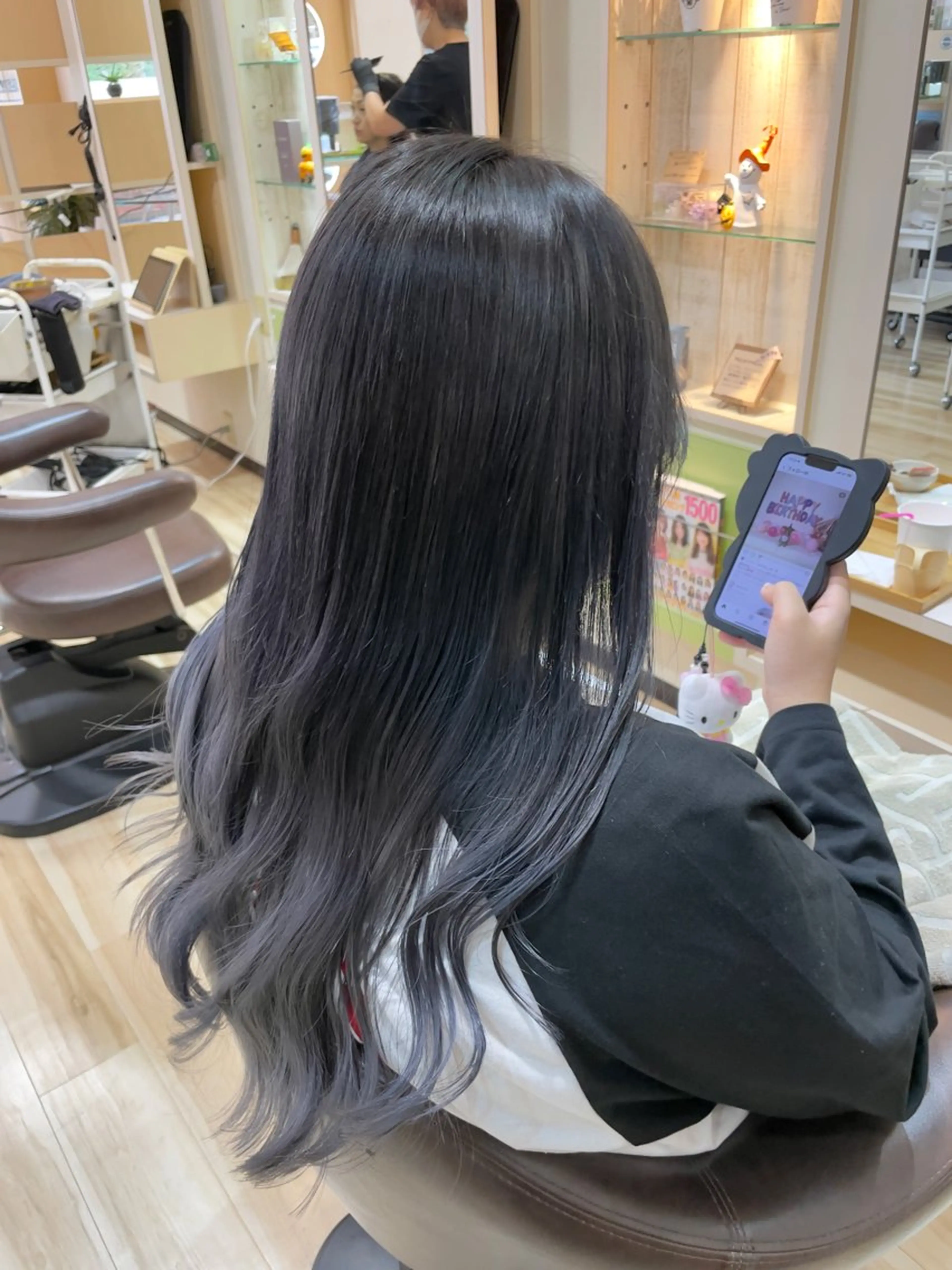 ロング カラー ブリーチ デザインカラー シルバー 🌈派手髪ハイトーン 🌈鈴木亮太🌈のヘアスタイル