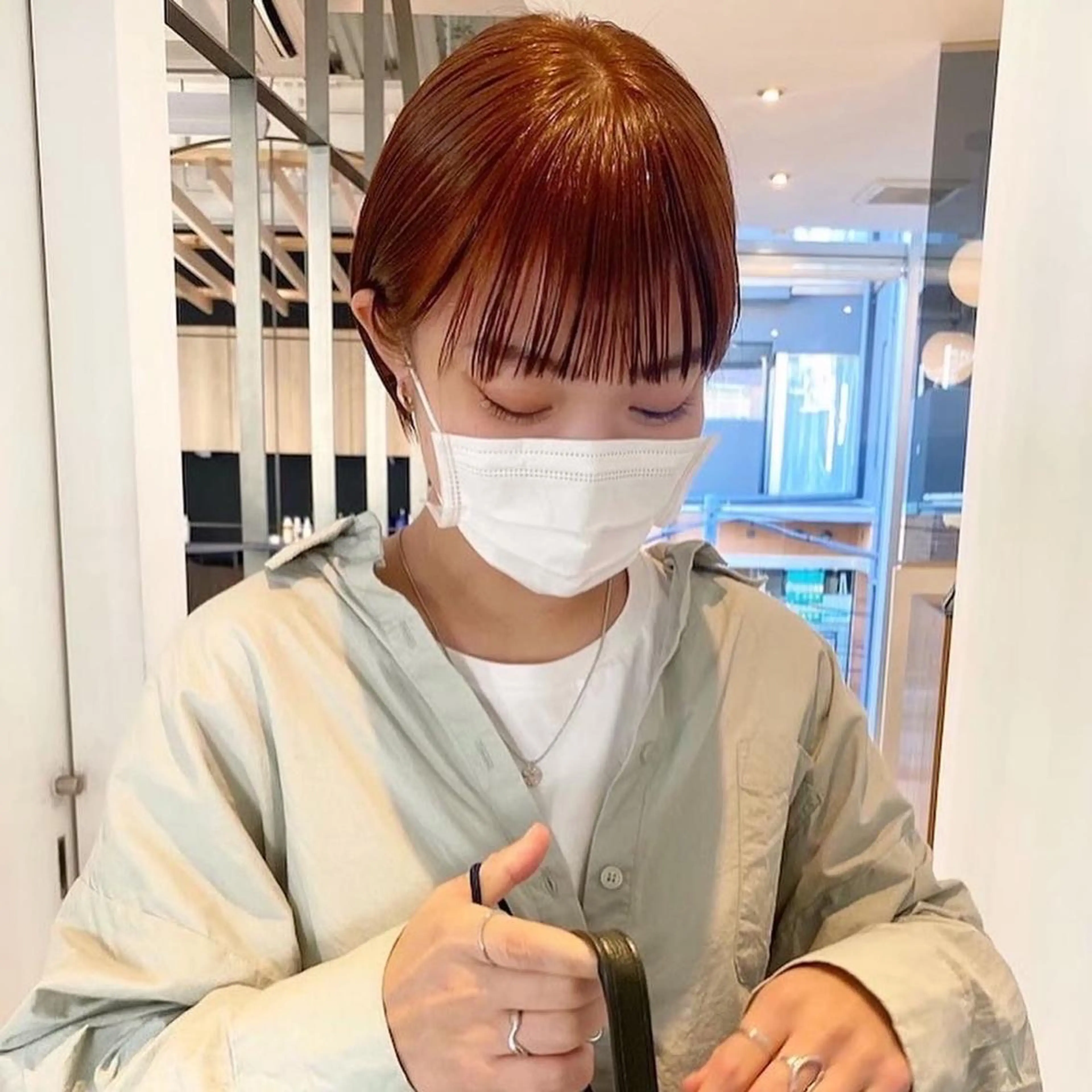 ショート カラー カット ヘアカラー トリートメント ヘアセット 🤎ono/ 切りっぱなしボブ🤎のヘアスタイル