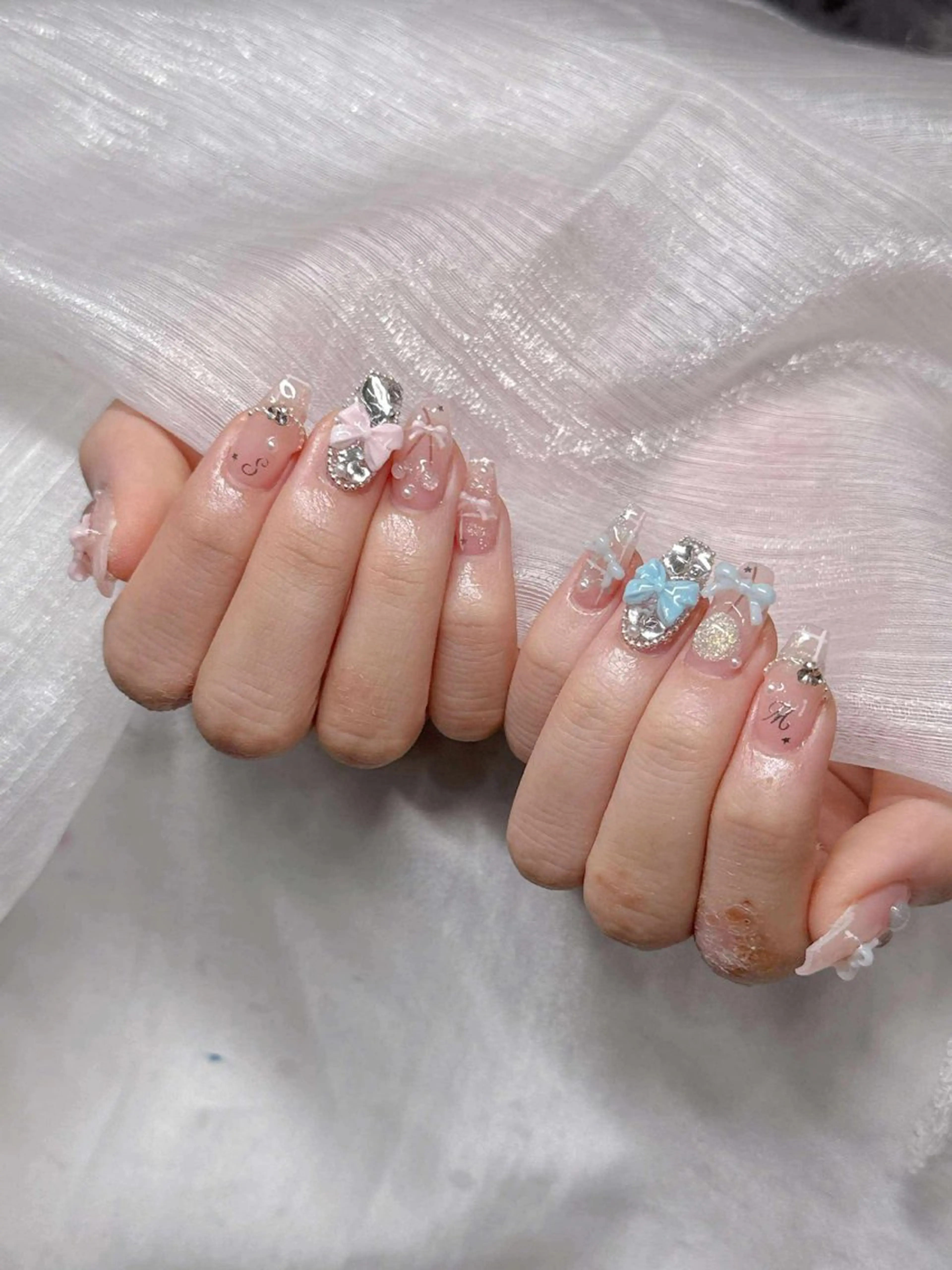 ネイル 長さ出し グラデーション 卒業式 キラキラネイル マグネットネイル ハンドネイル Lee Nailsのネイルデザイン