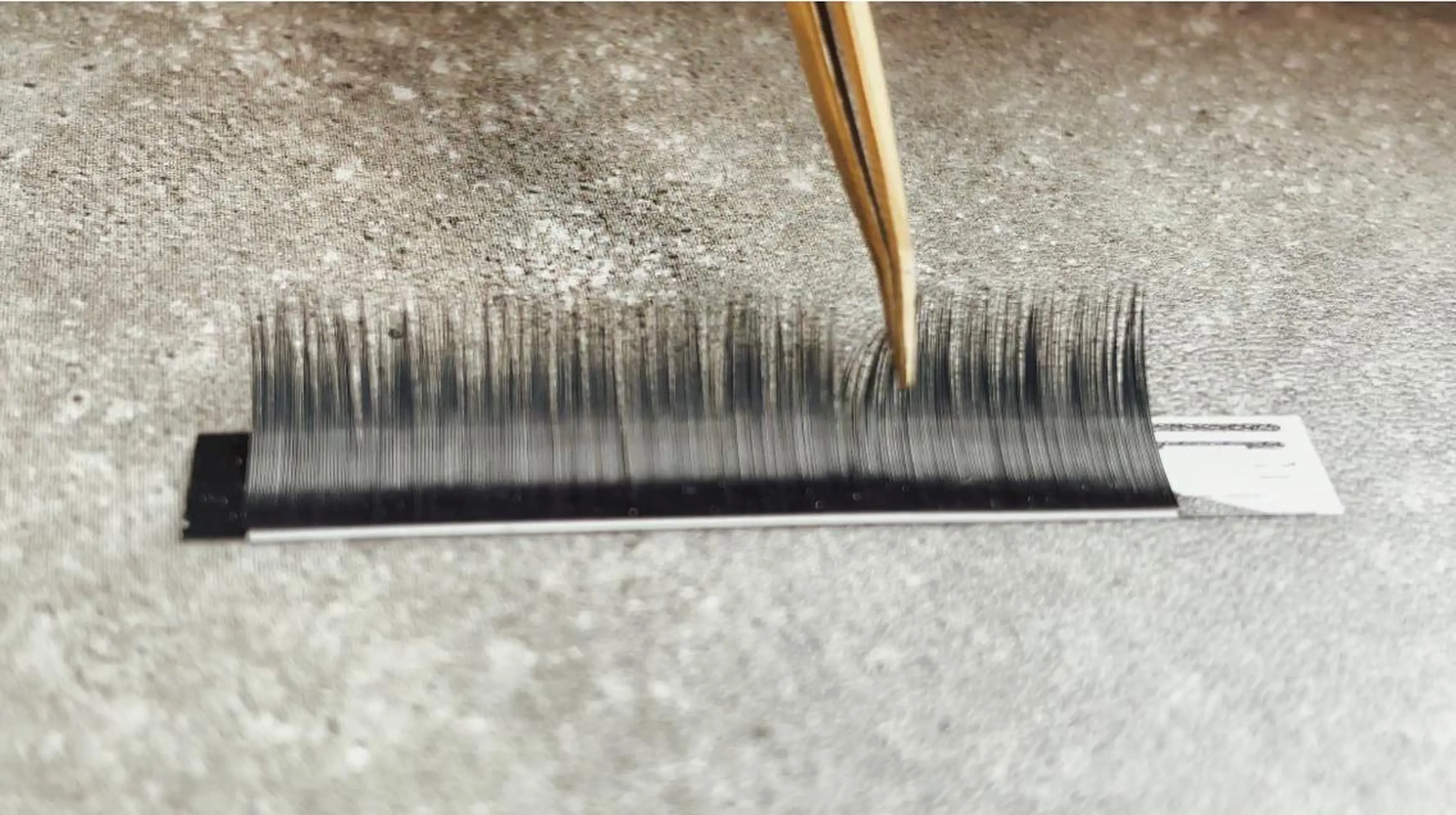 上目尻だけマツエク 40本の写真