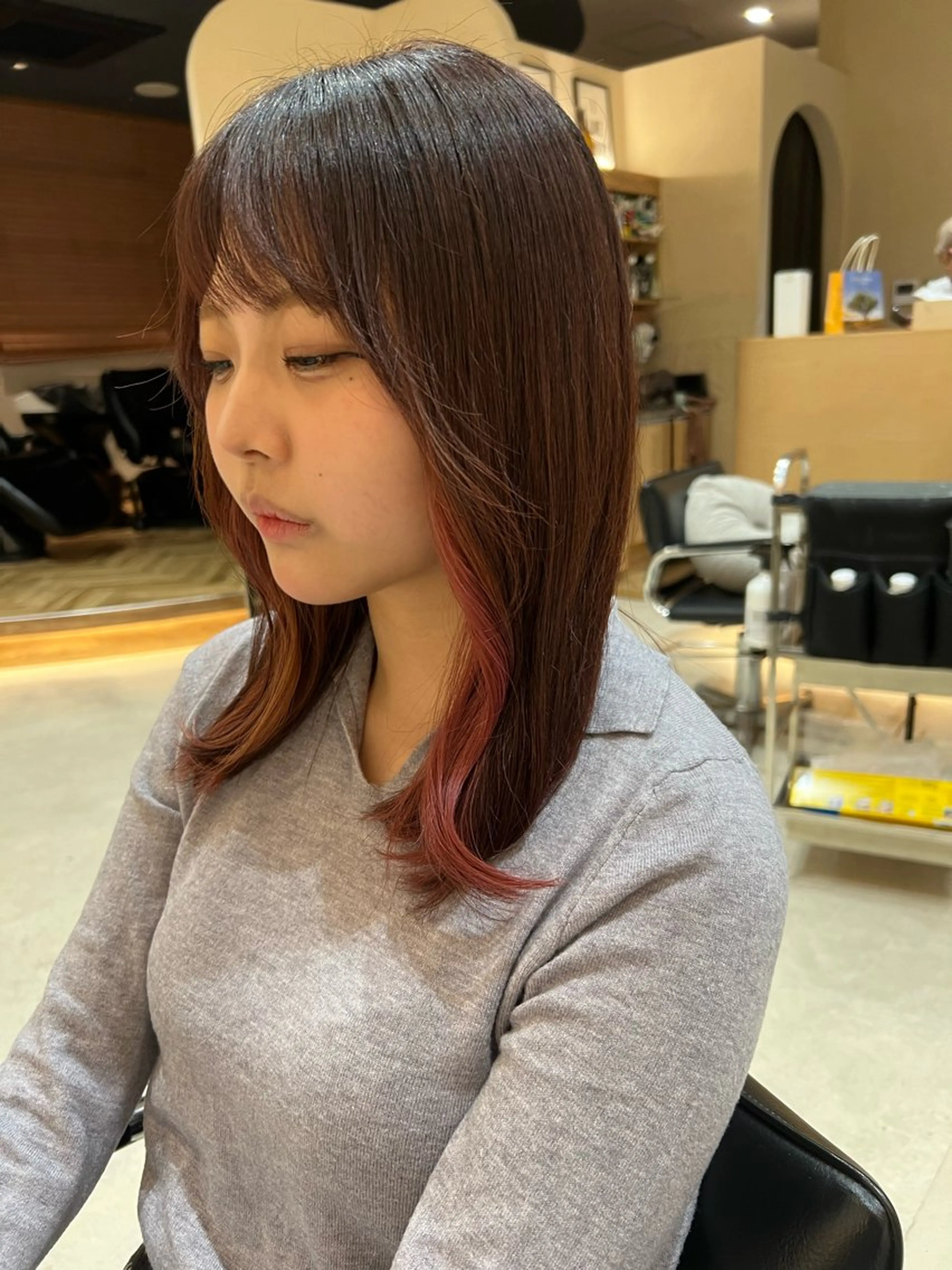 ロング カラー 切りっぱなしボブ ベージュカラー ブリーチ ケアブリーチ ダブルカラー 🌈新田 みどり🌈のヘアスタイル