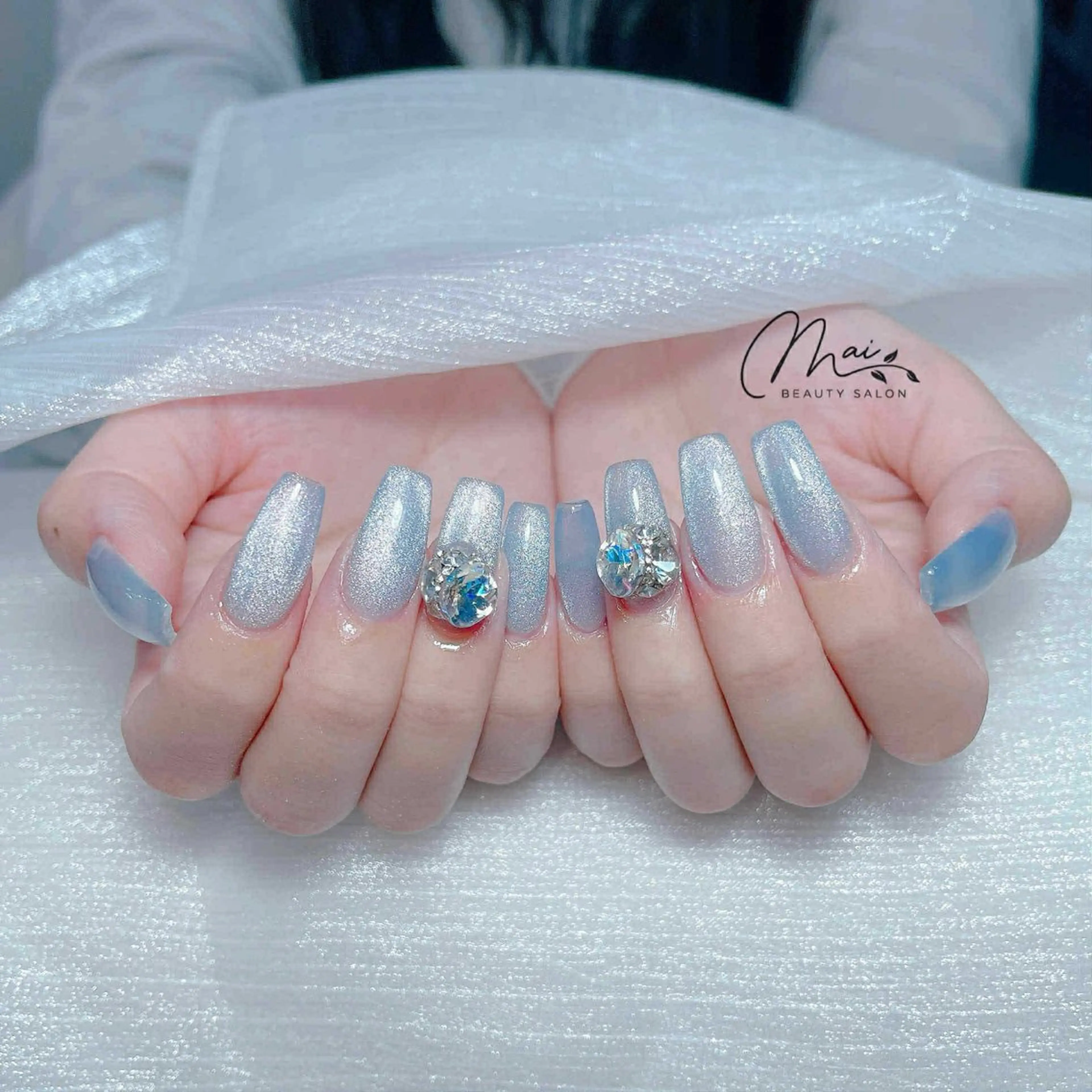 ネイル アニマル柄 ボルドー ブラウン チークネイル ドット ハンドネイル MaiBeauty HaNaのネイルデザイン