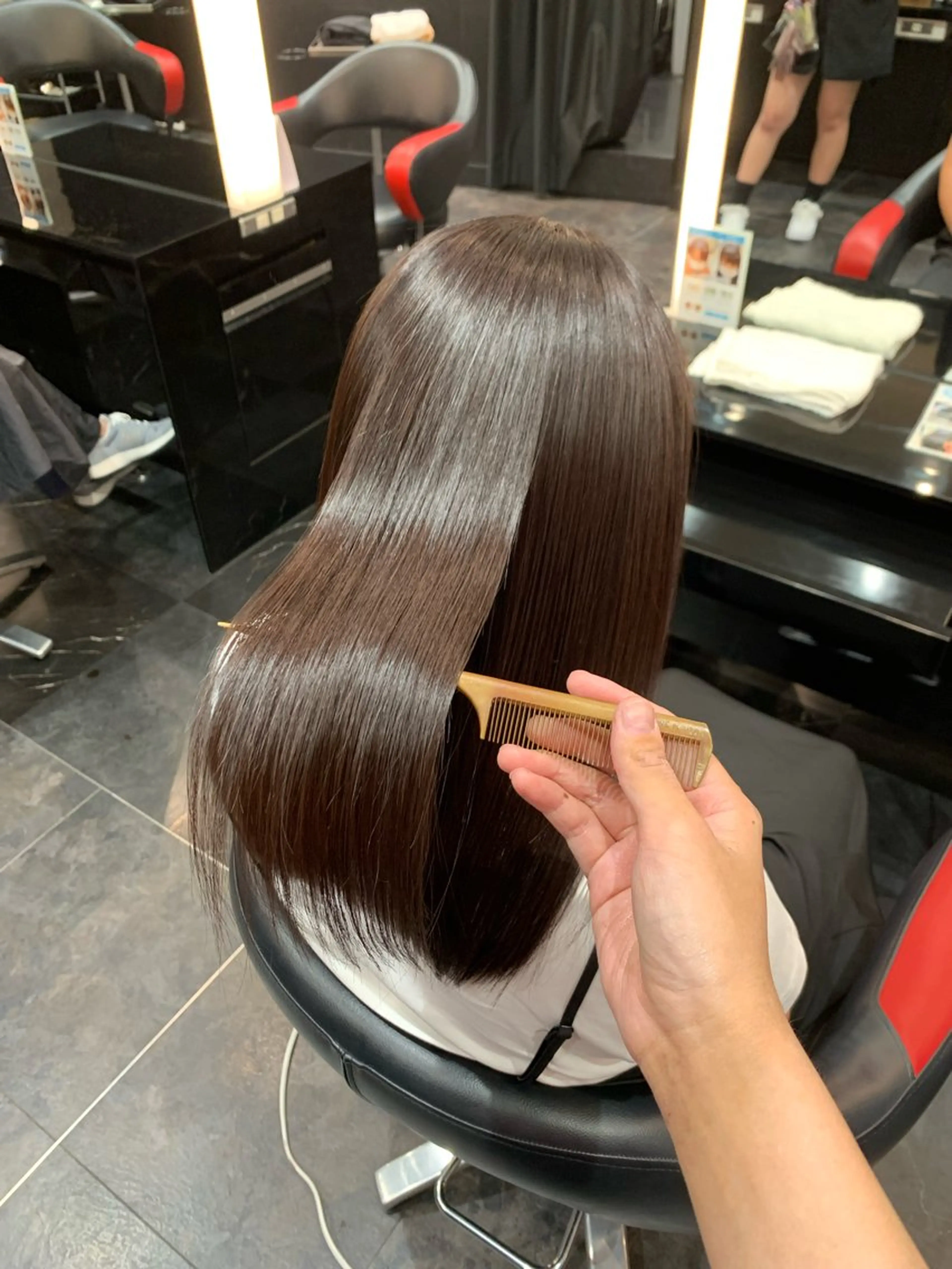 セミロング カラー パーマ ストレートパーマ 艶髪/白髪ぼかし ヘッドスパ/大野結菜のヘアスタイル