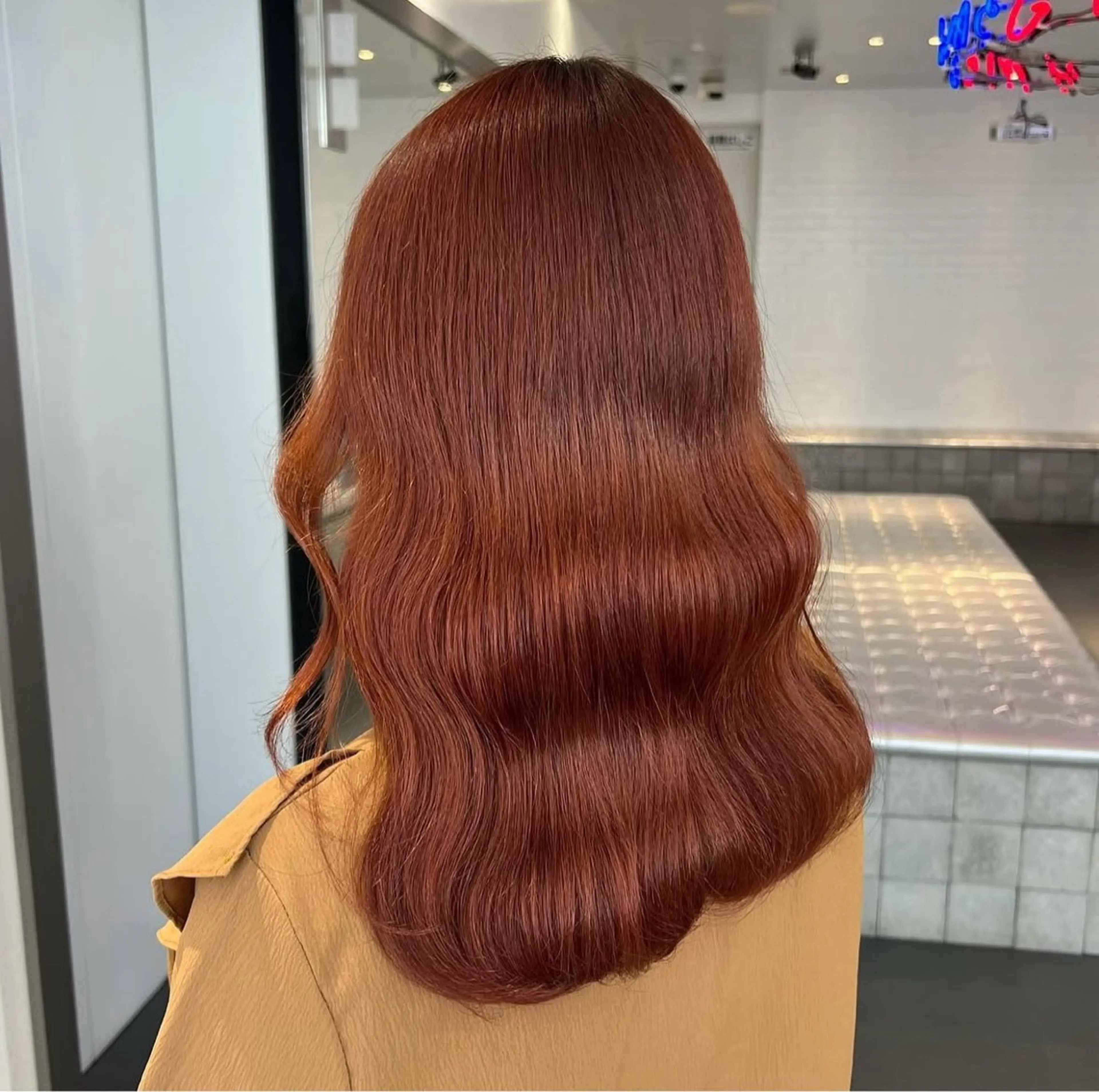 セミロング カラー ブリーチ ブラウンカラー ブリーチなしカラー オレンジ オレンジブラウン ヘアカラー トリートメント 🌼動き×透明感🩵 ハイトーン/ナナのヘアスタイル