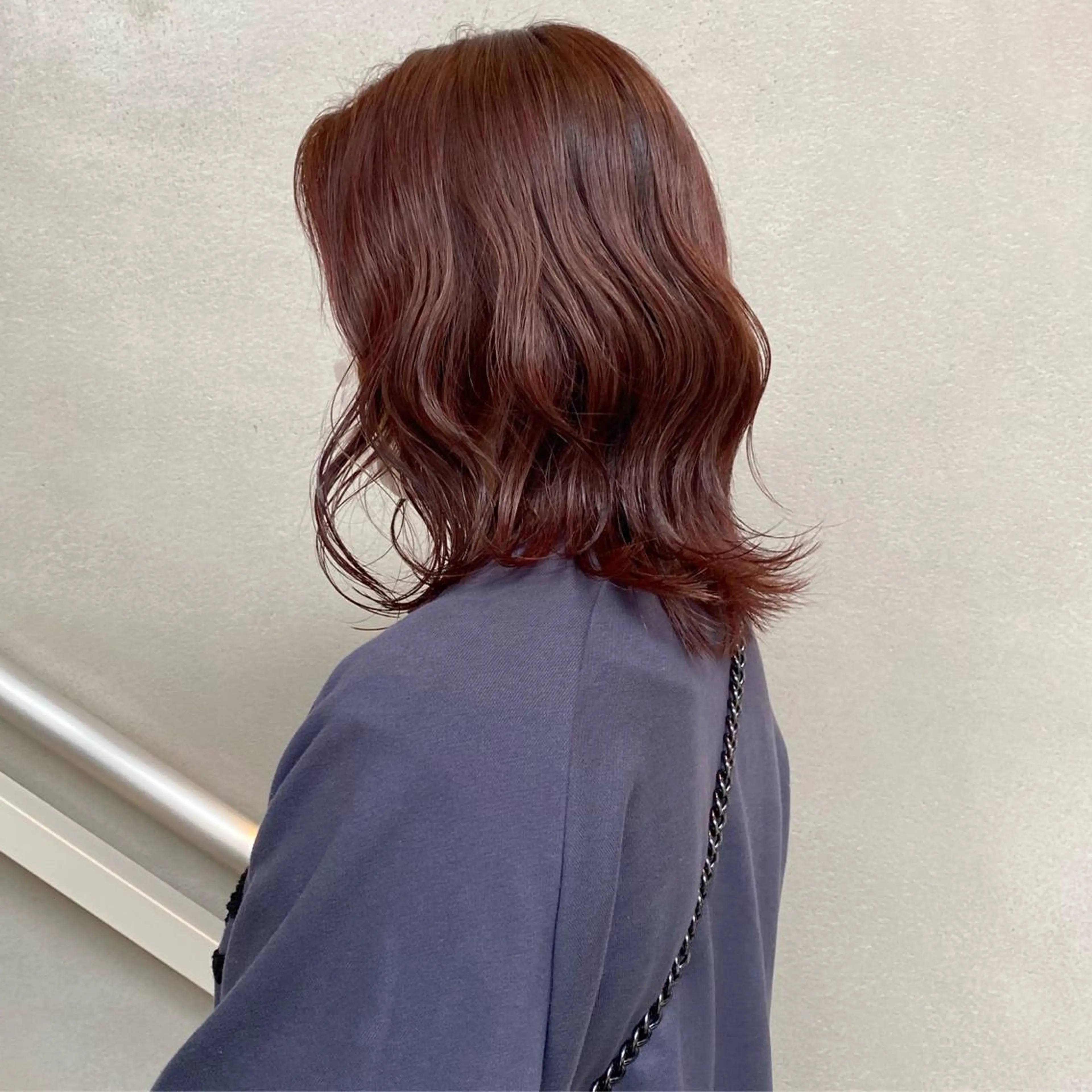 ミディアム カラー オレンジ レッドカラー ウルフカット 811 大阪梅田 ウルフのヘアスタイル