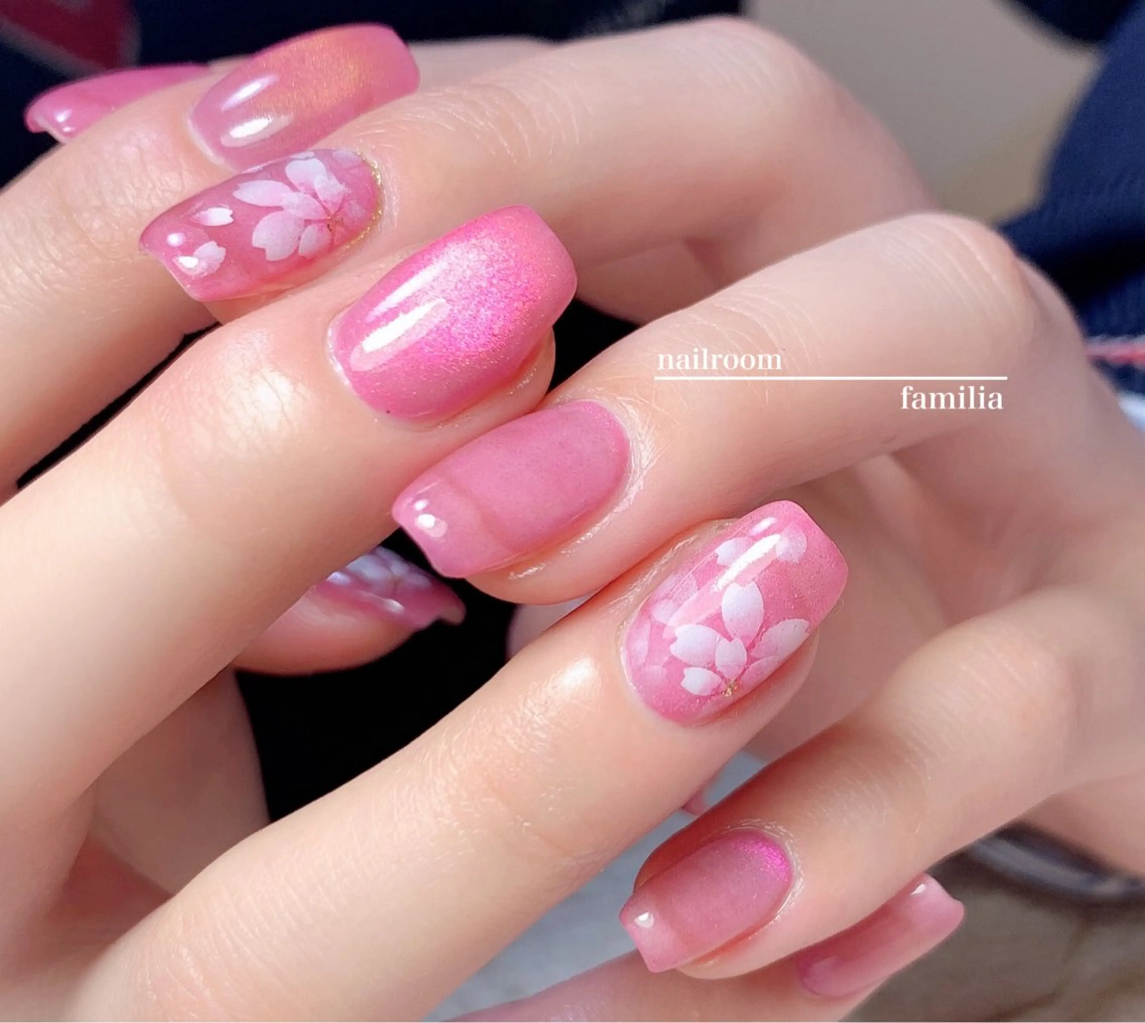 ネイル 桜ネイル フラワーネイル マグネットネイル -nailroom- familiaのネイルデザイン