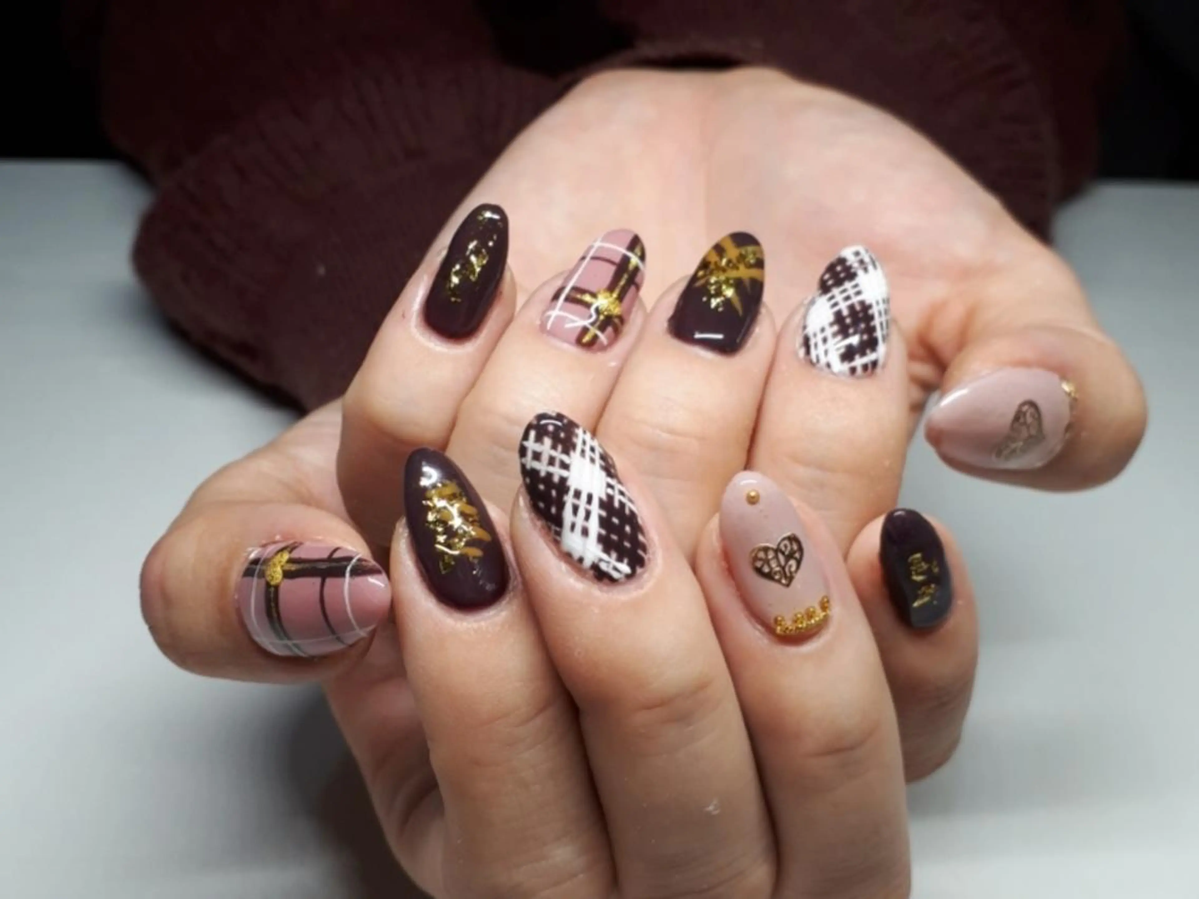 ネイル バレンタイン ひだか あいこのネイルデザイン