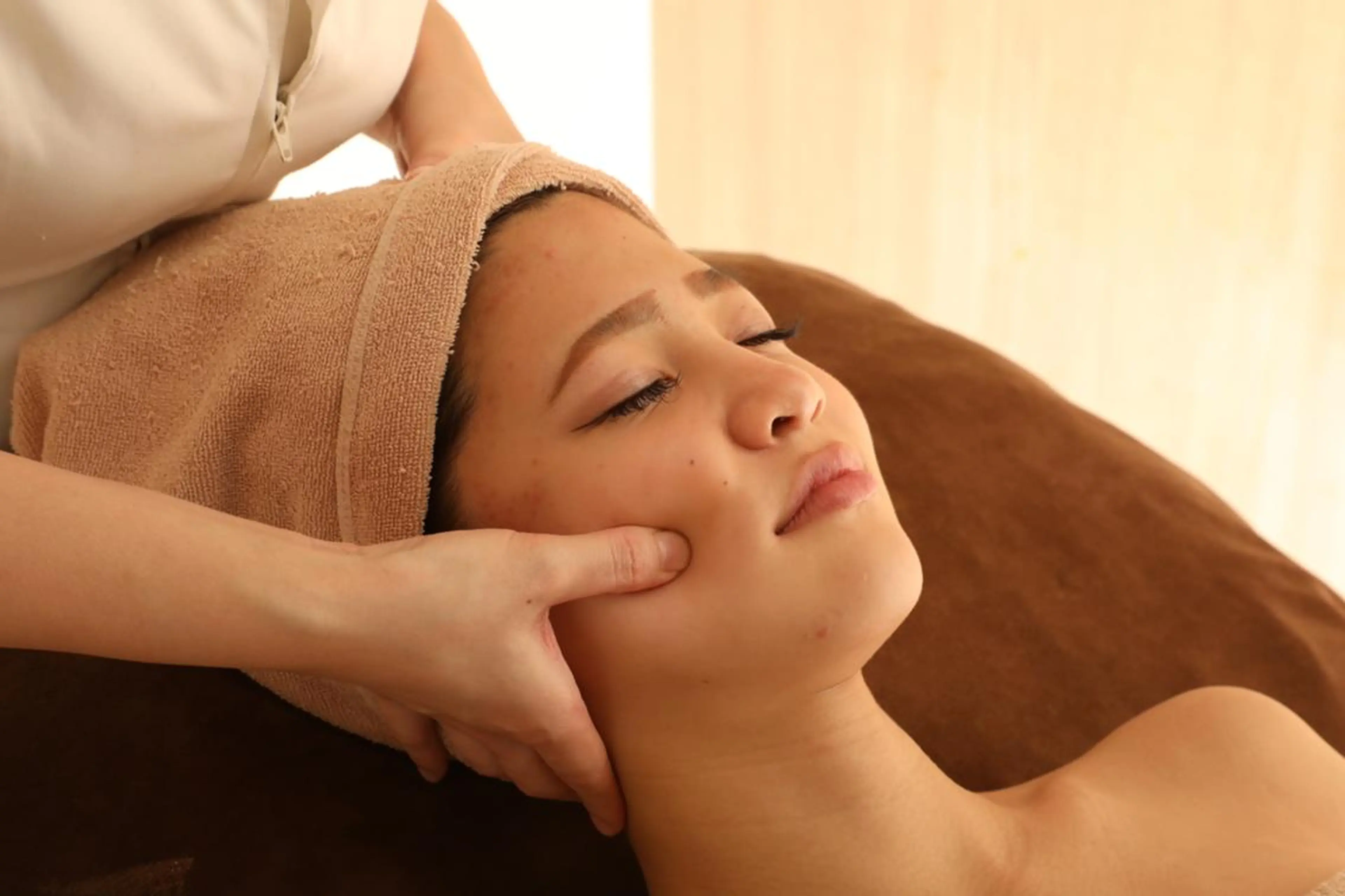 自分史上最高のお肌へ🌷クリニック監修！赤ら顔や毛穴！肌改善ピーリング💖ニキビ撃退美容鍼級フェイシャル🌟の写真