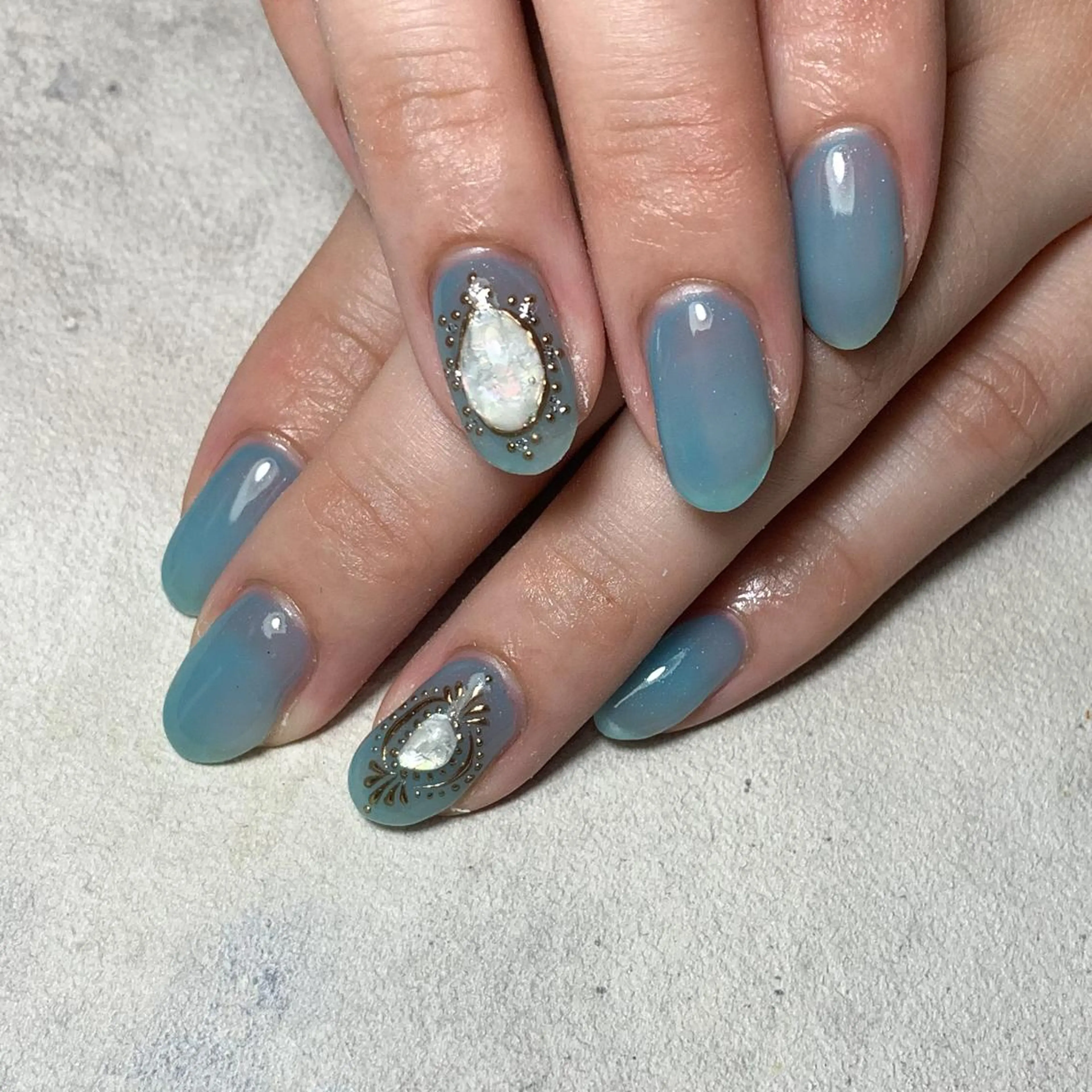 ネイル atelier　FIORITURA所属・FIORITURA aiのネイルデザイン